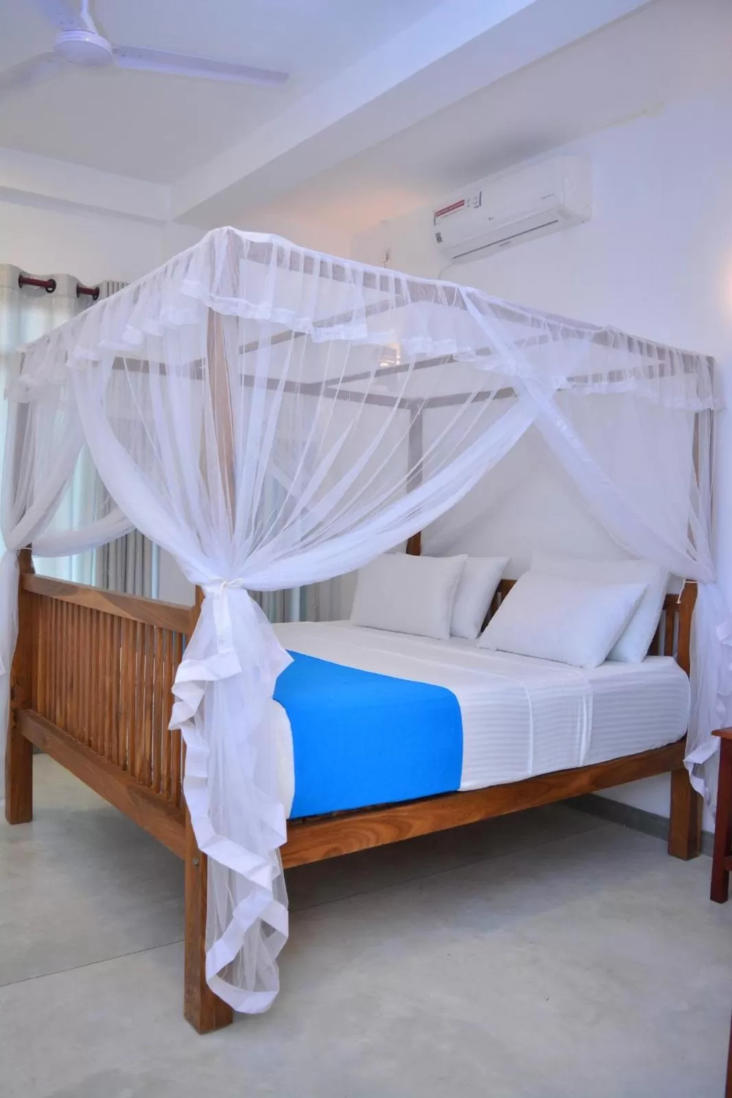 Bed in Green Almond Hotel