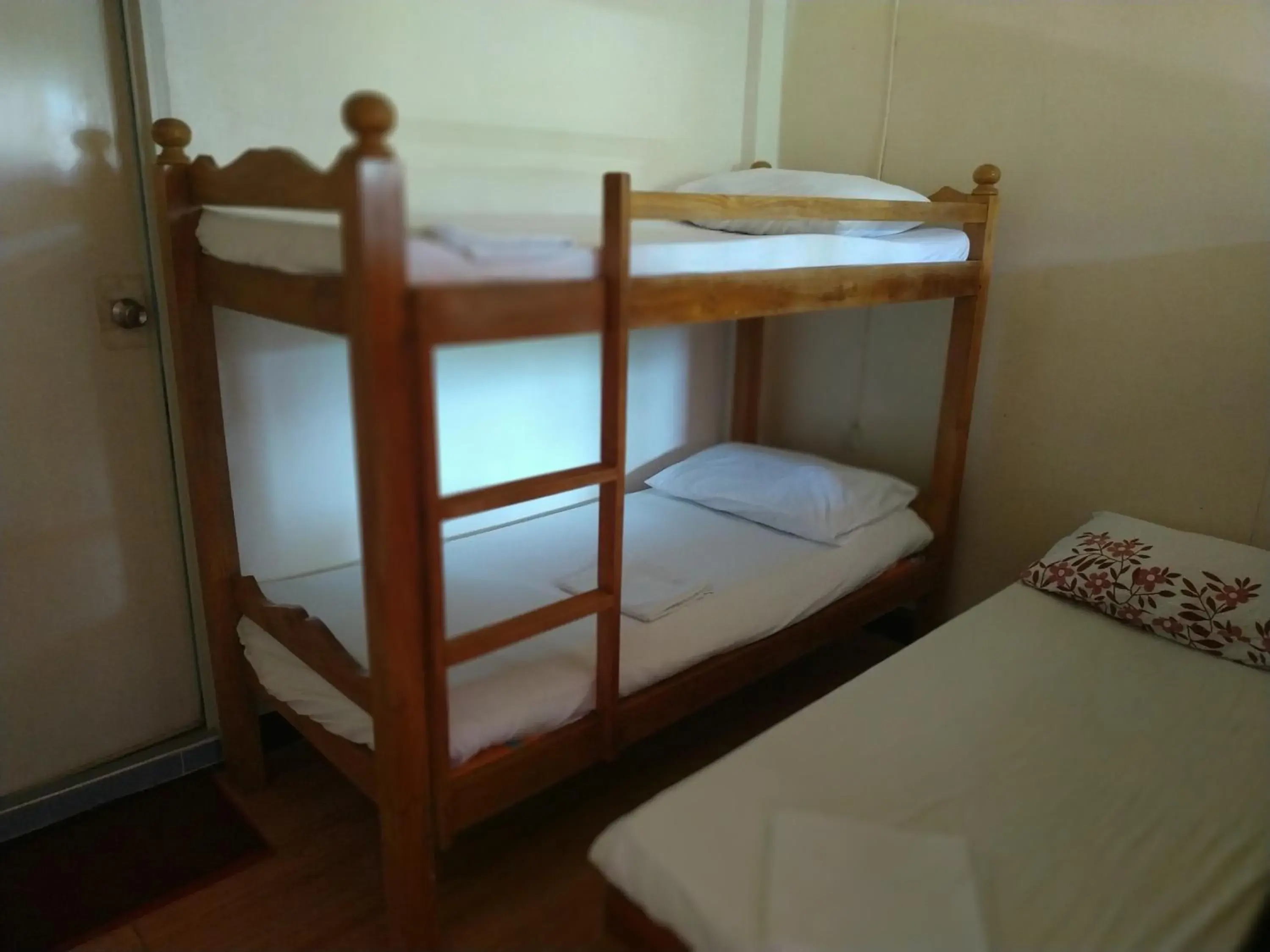 Bunk Bed in Emok's Guest House