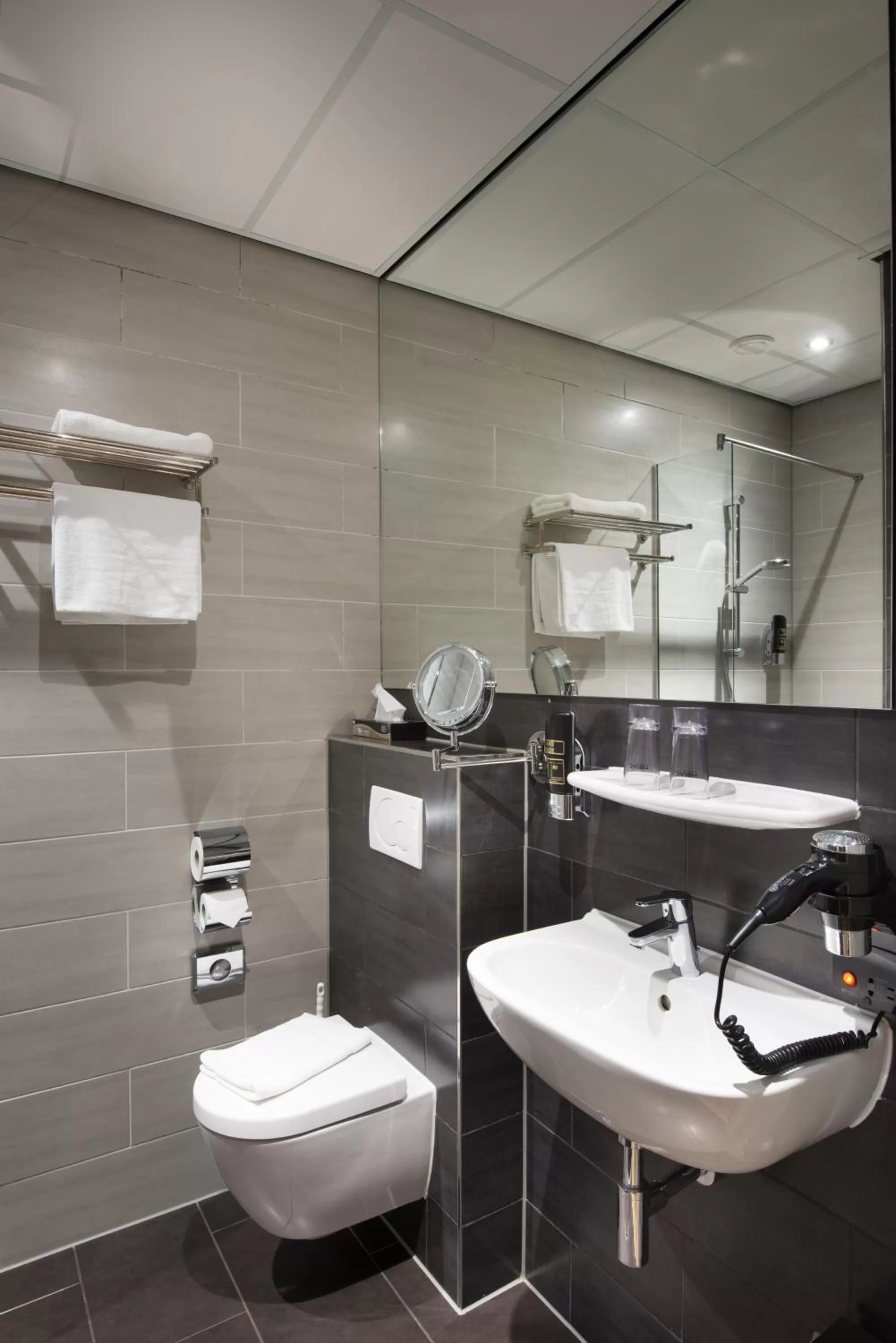 Bathroom in Hotel Mosaic City Centre