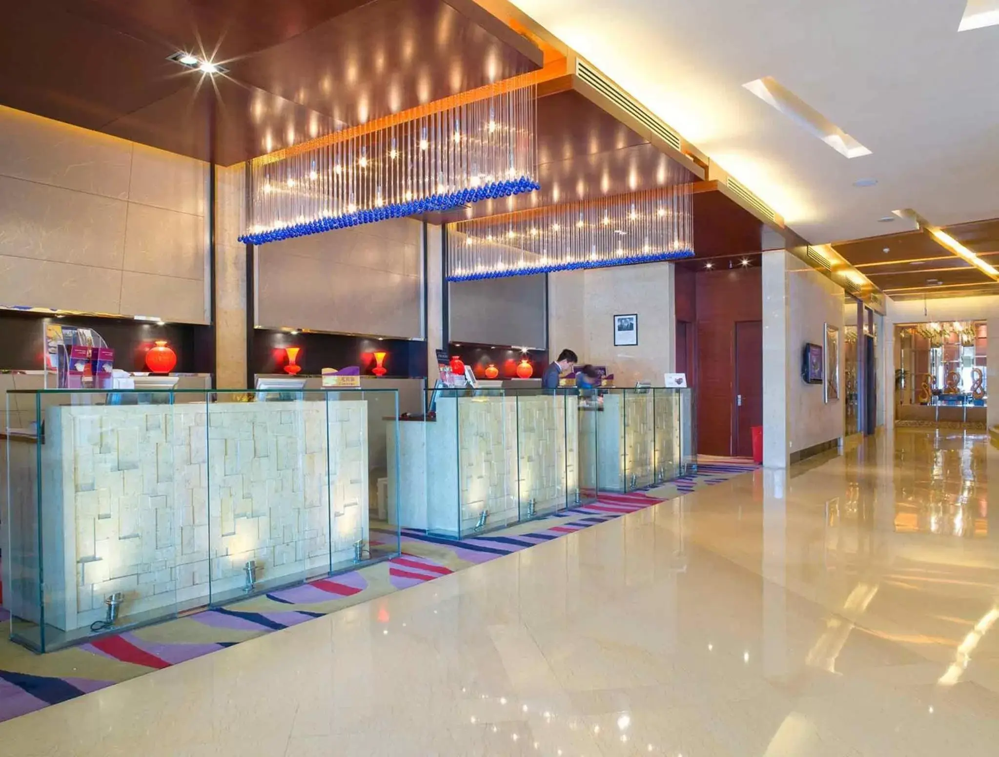 Lobby or reception, Kitchen/Kitchenette in Grand Mercure Beijing Central