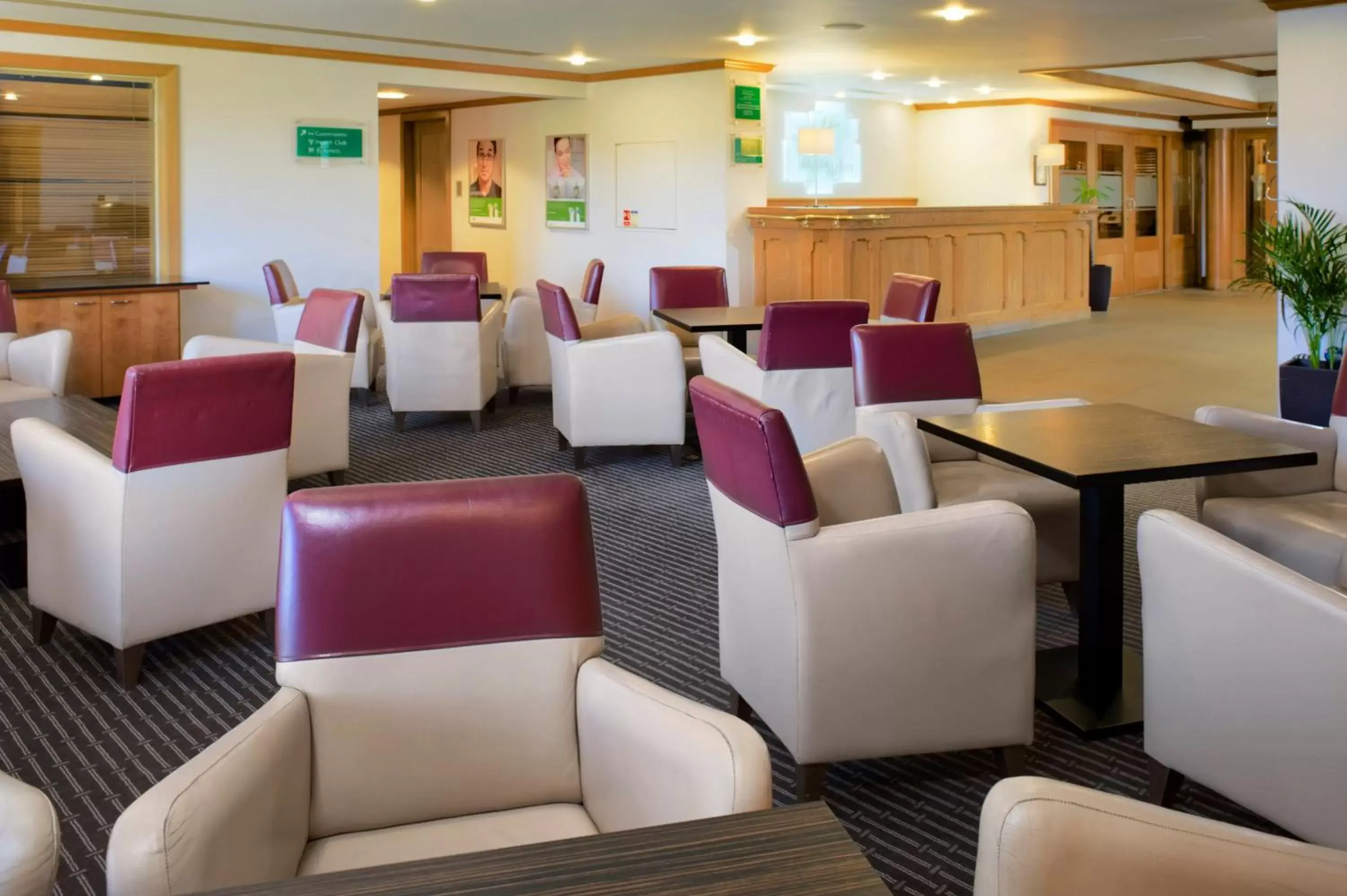 Property building, Lounge/Bar in Holiday Inn Colchester, an IHG Hotel