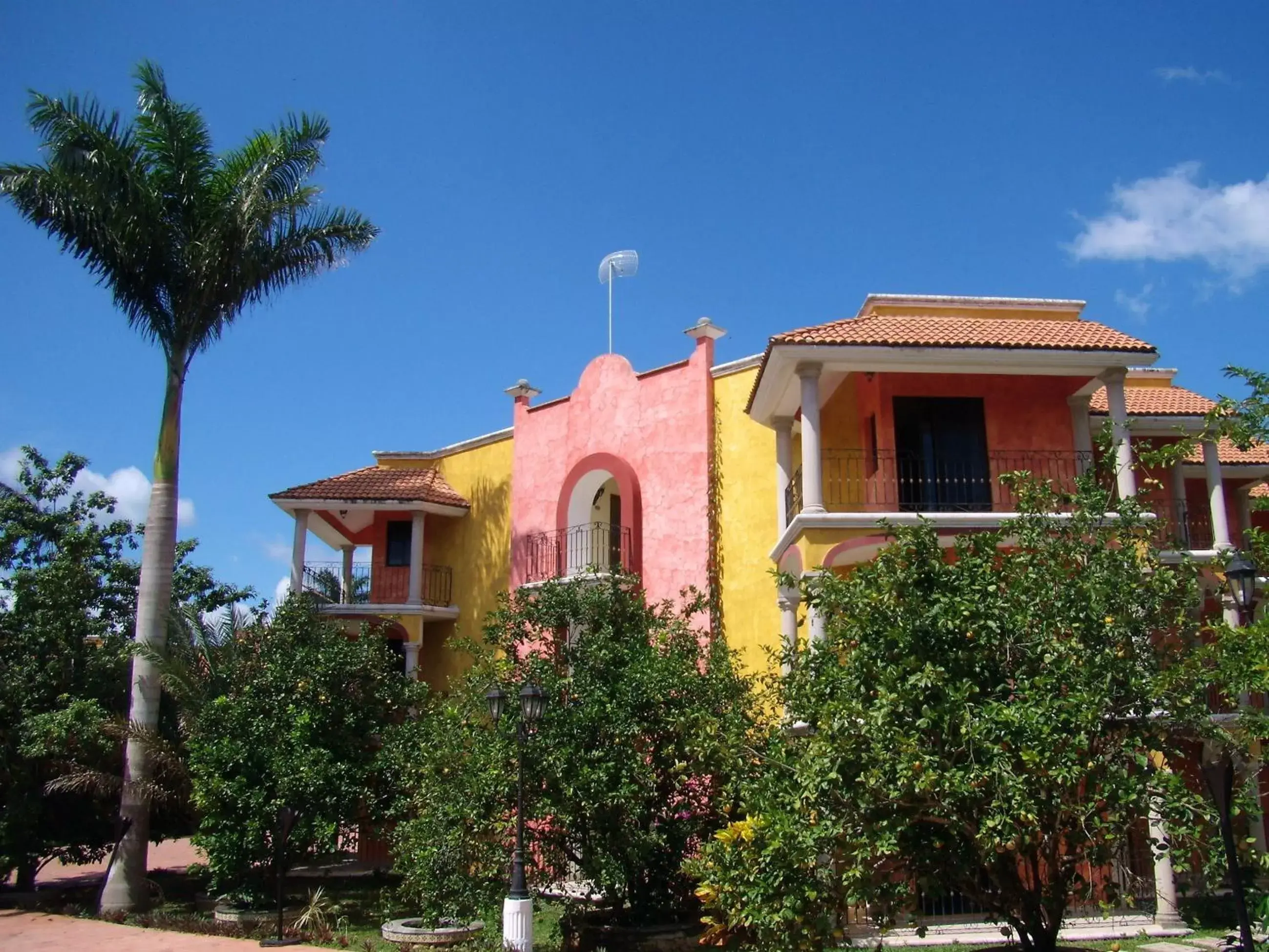 Facade/entrance, Property Building in Ecotel Quinta Regia