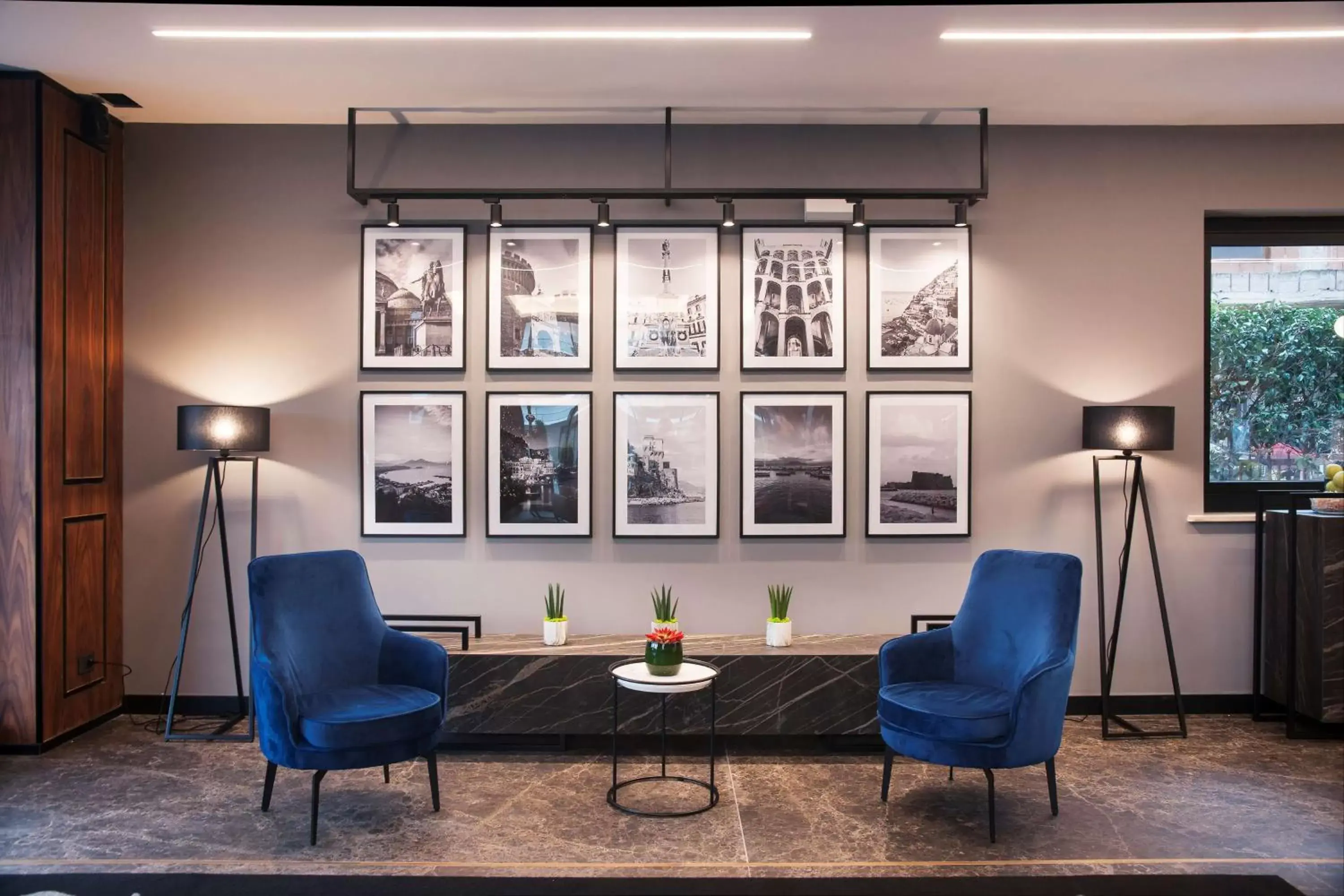 Lobby or reception, Seating Area in Radisson Hotel Nola Naples