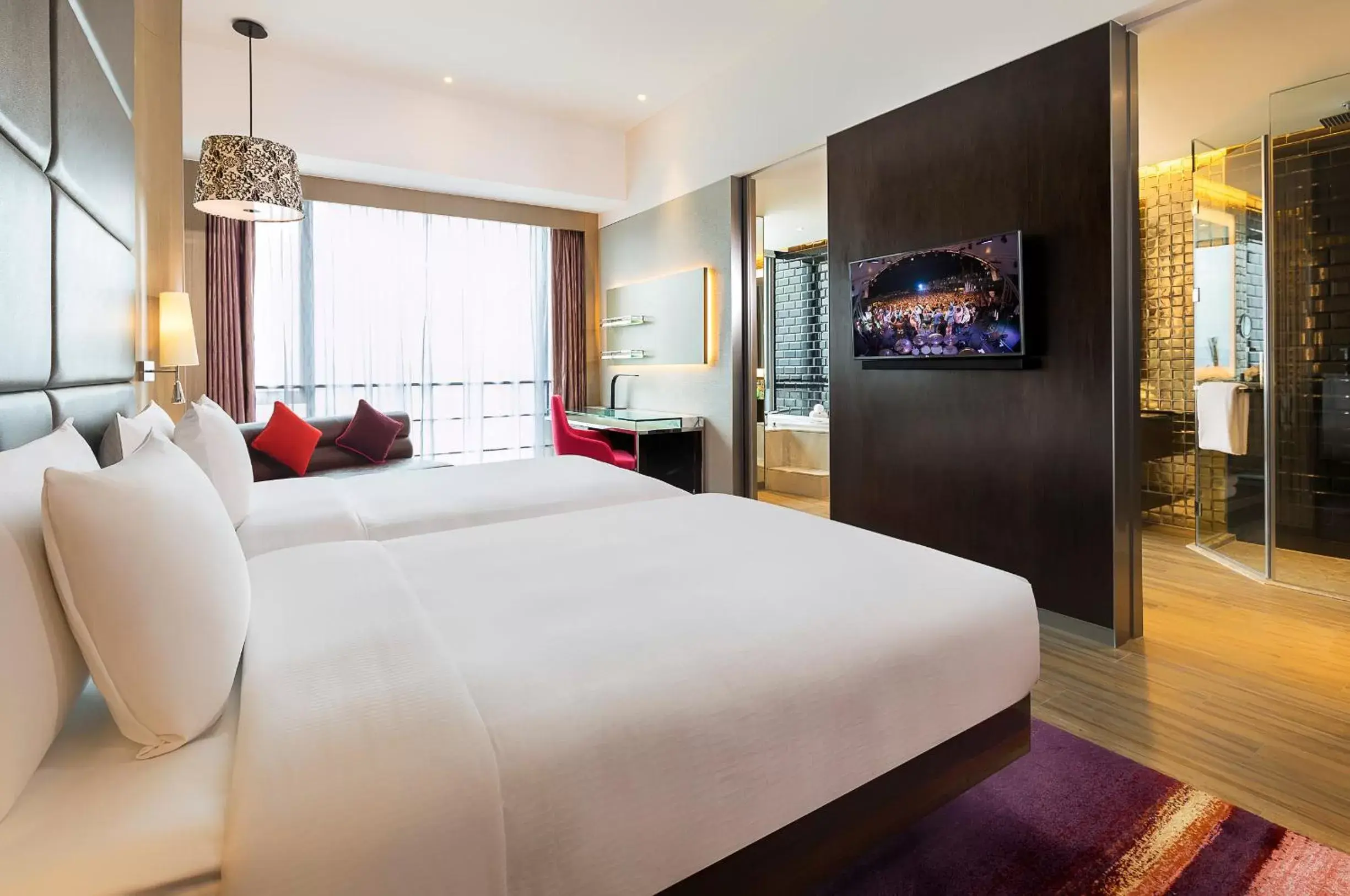 Photo of the whole room, Bed in Hard Rock Hotel Shenzhen