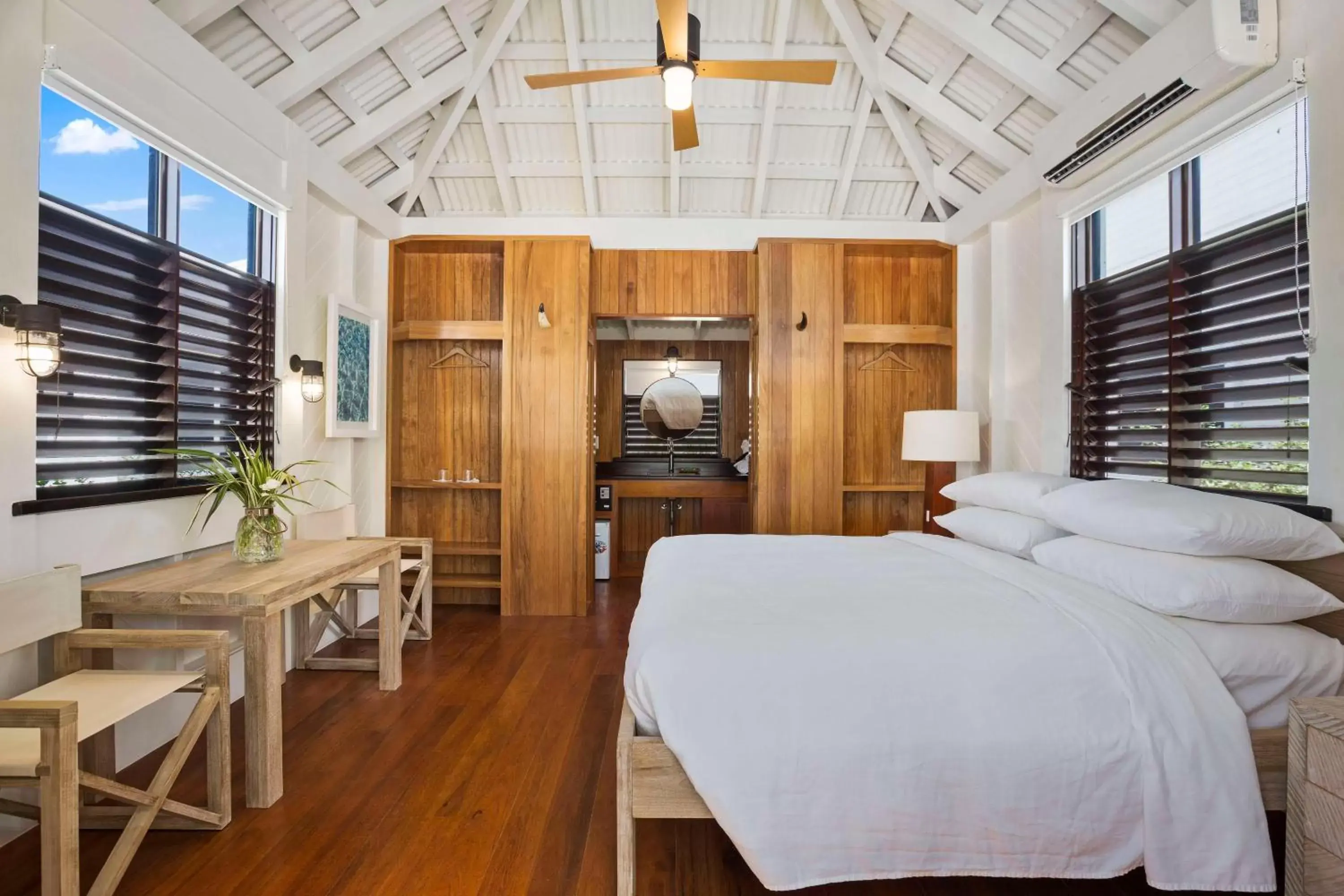 Bedroom in Mahogany Bay Resort and Beach Club, Curio Collection