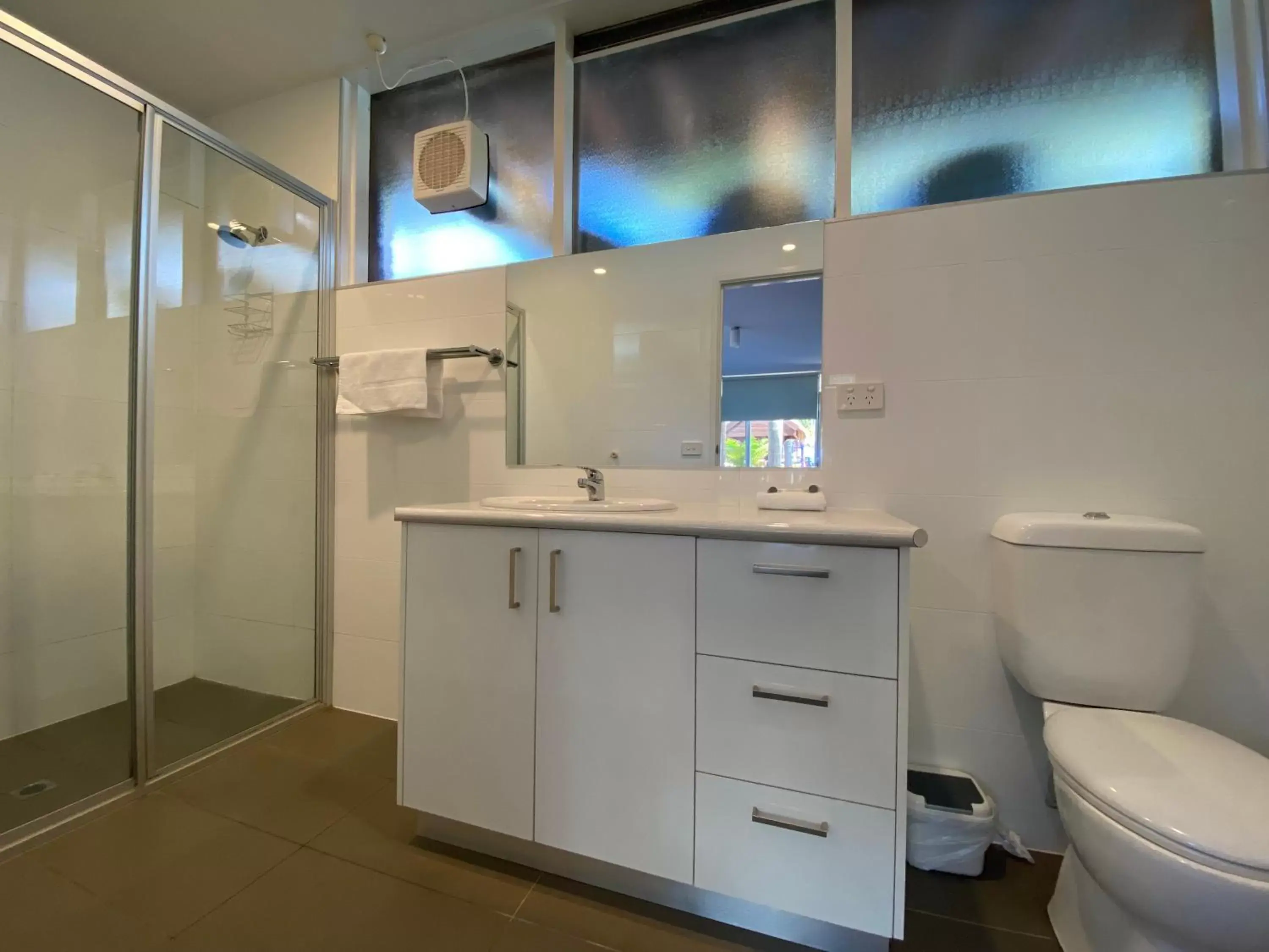 Bathroom in Kaloha Holiday Resort Phillip Island
