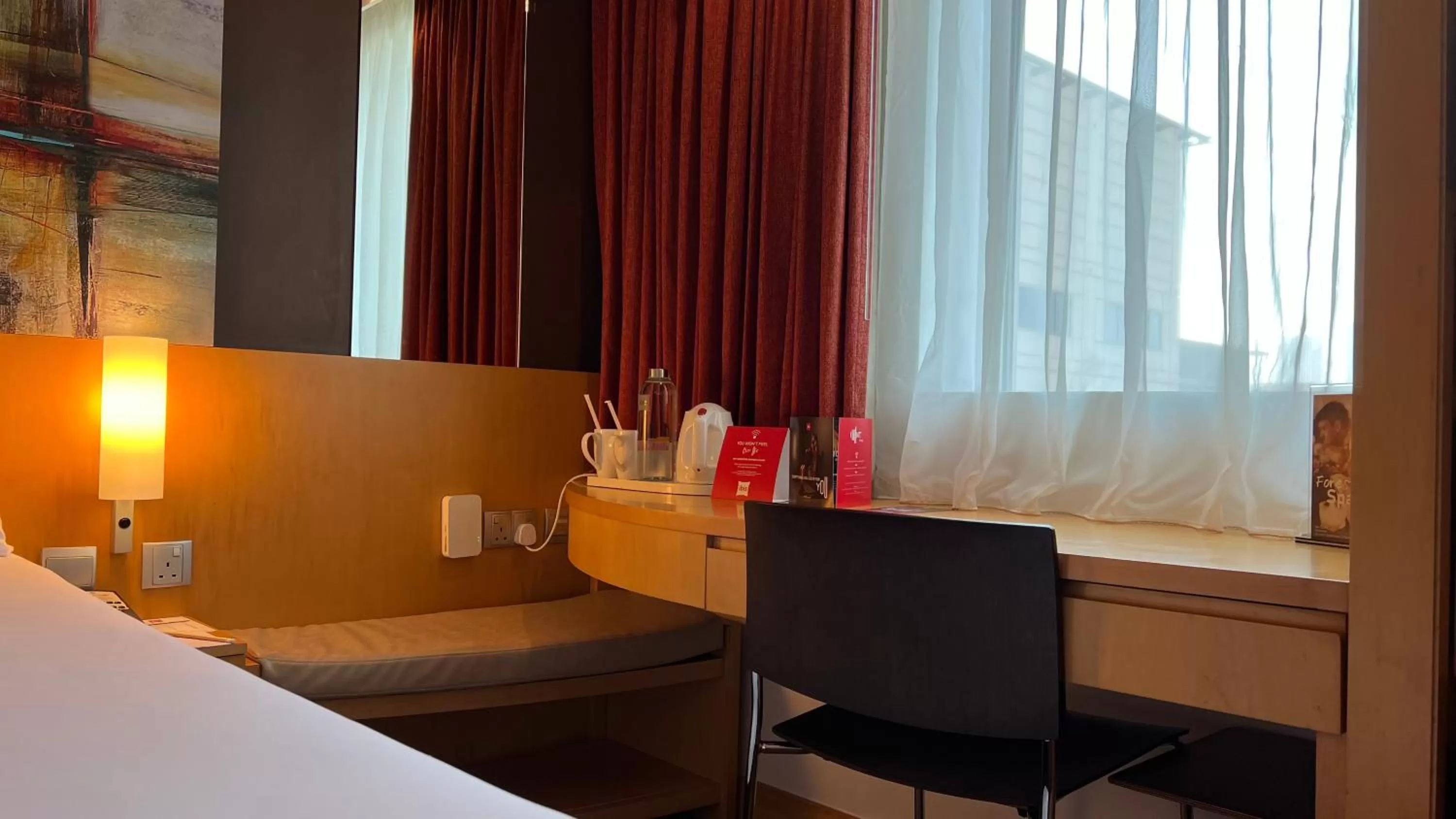 Seating area, Bed in ibis Dubai One Central