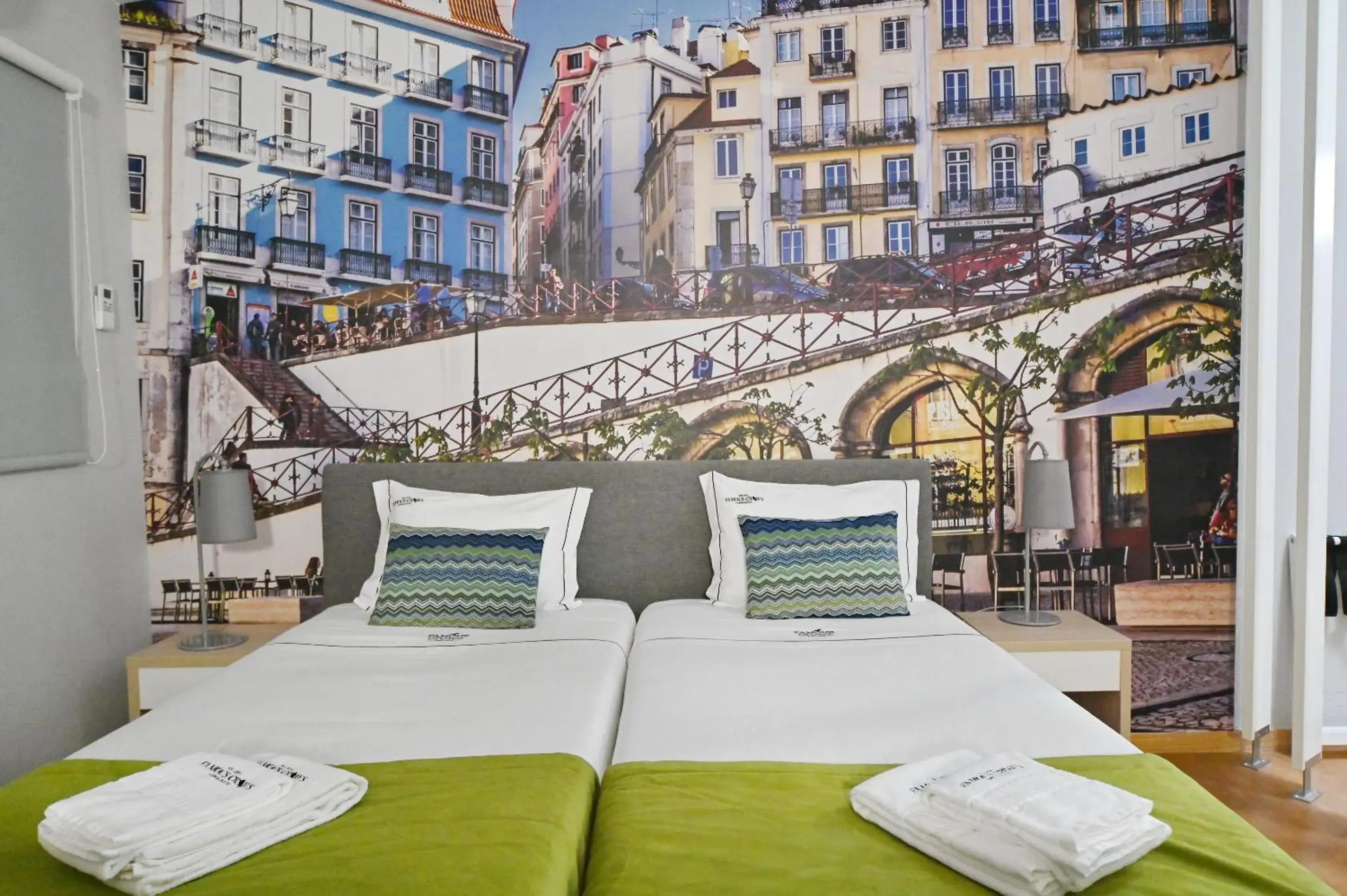 Bed in Famous Crows Lisbon Suites