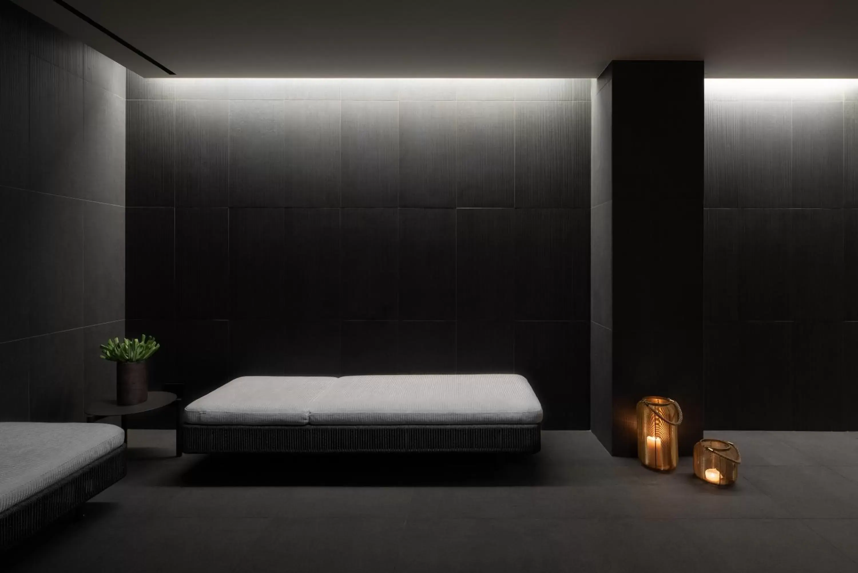 Spa and wellness centre/facilities, Bed in Eurostars Aliados