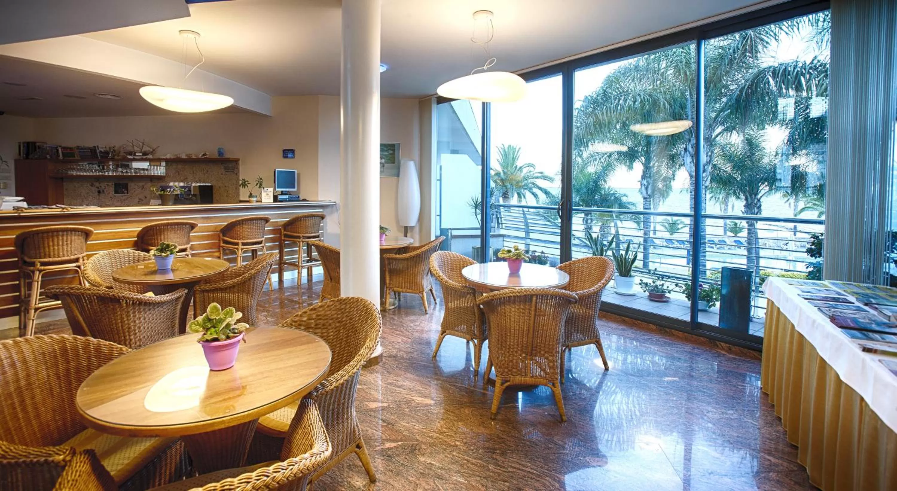 Lounge or bar in Miami Mar - Boutique Hotel & Restaurante