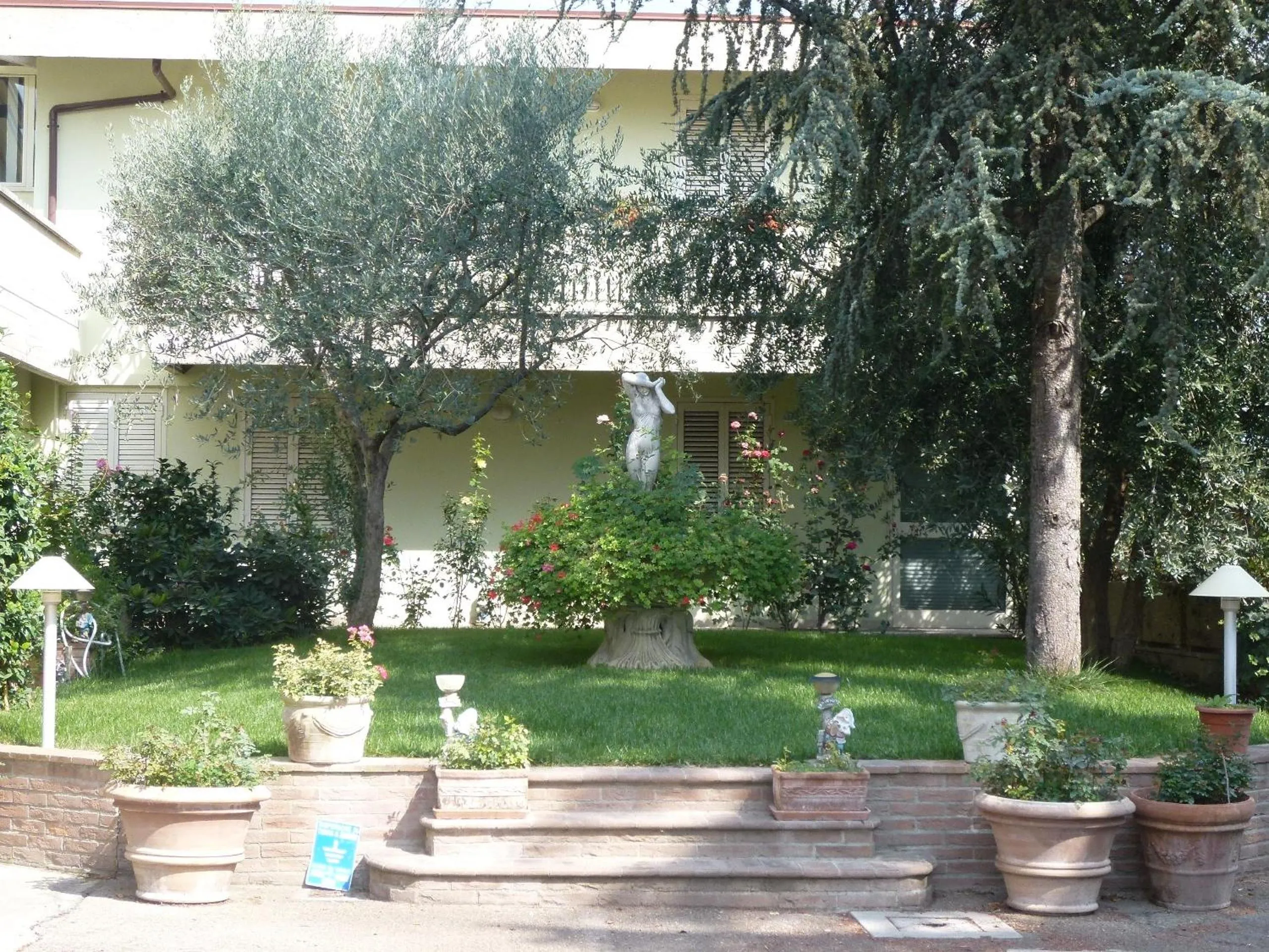 Garden in Campiglione Hotel