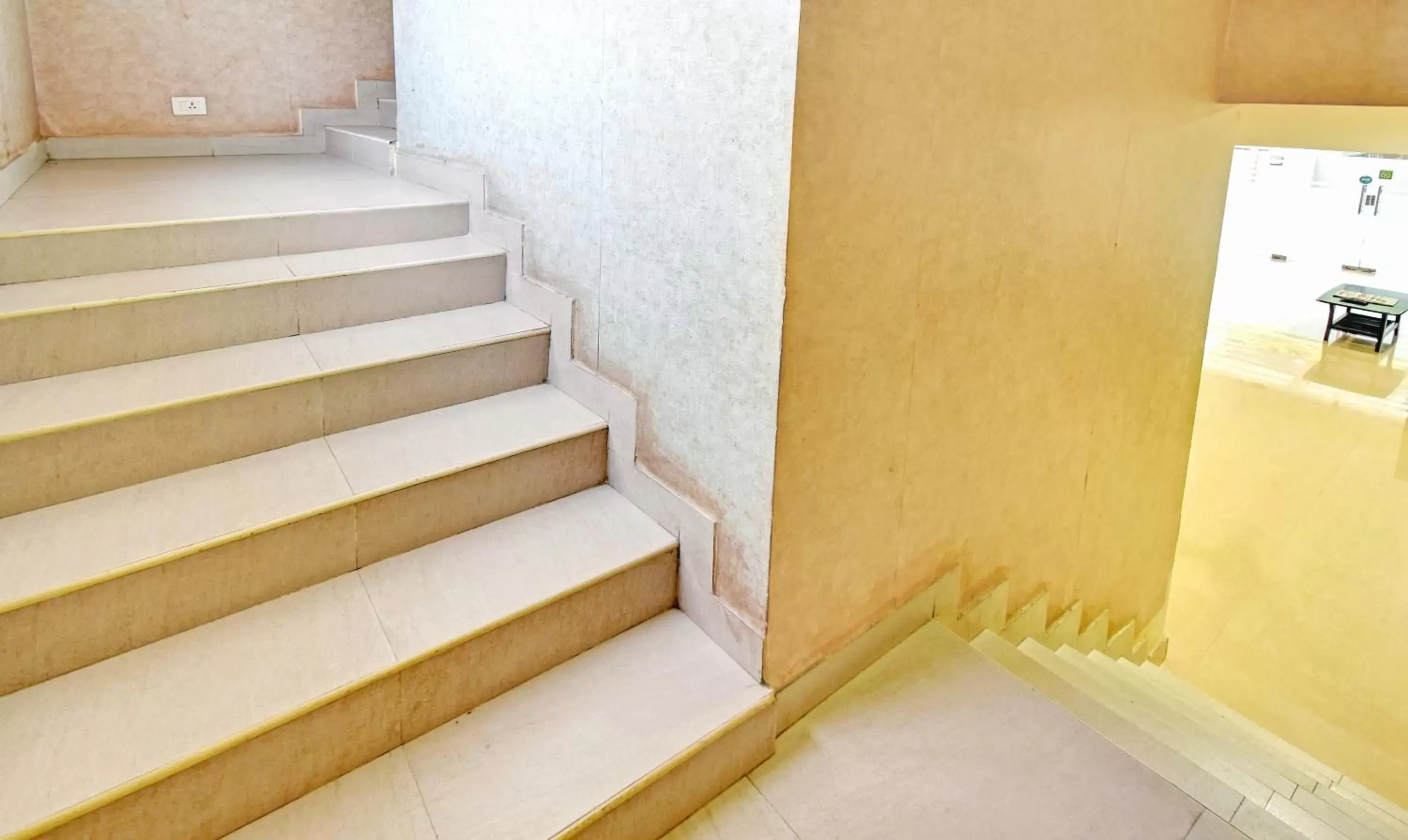 Lobby or reception in Treebo Vapr Guindy Ekkatuthangal Lobby or reception in Treebo Vapr Guindy Ekkatuthangal