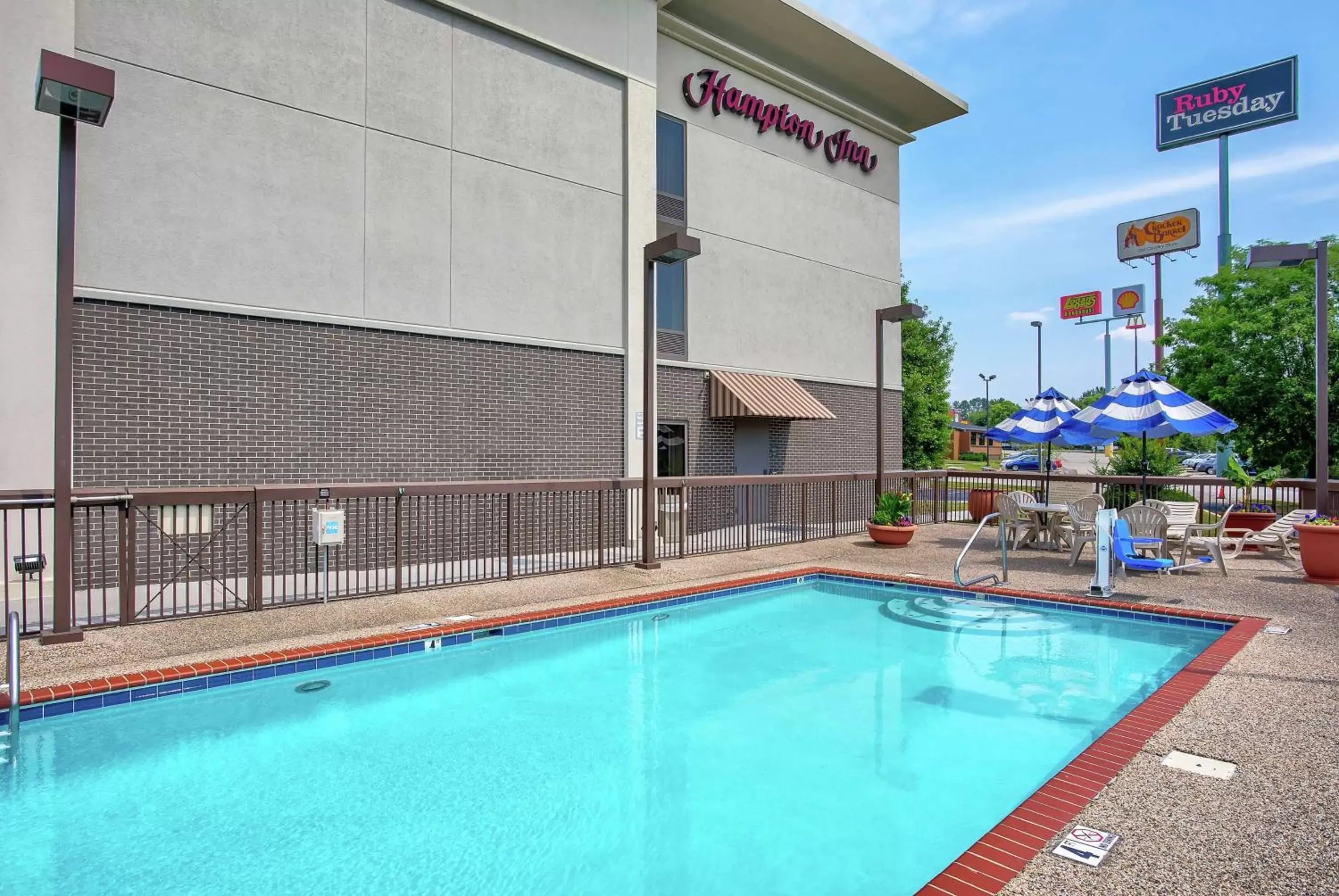 Pool view, Swimming Pool in Hampton Inn Cullman