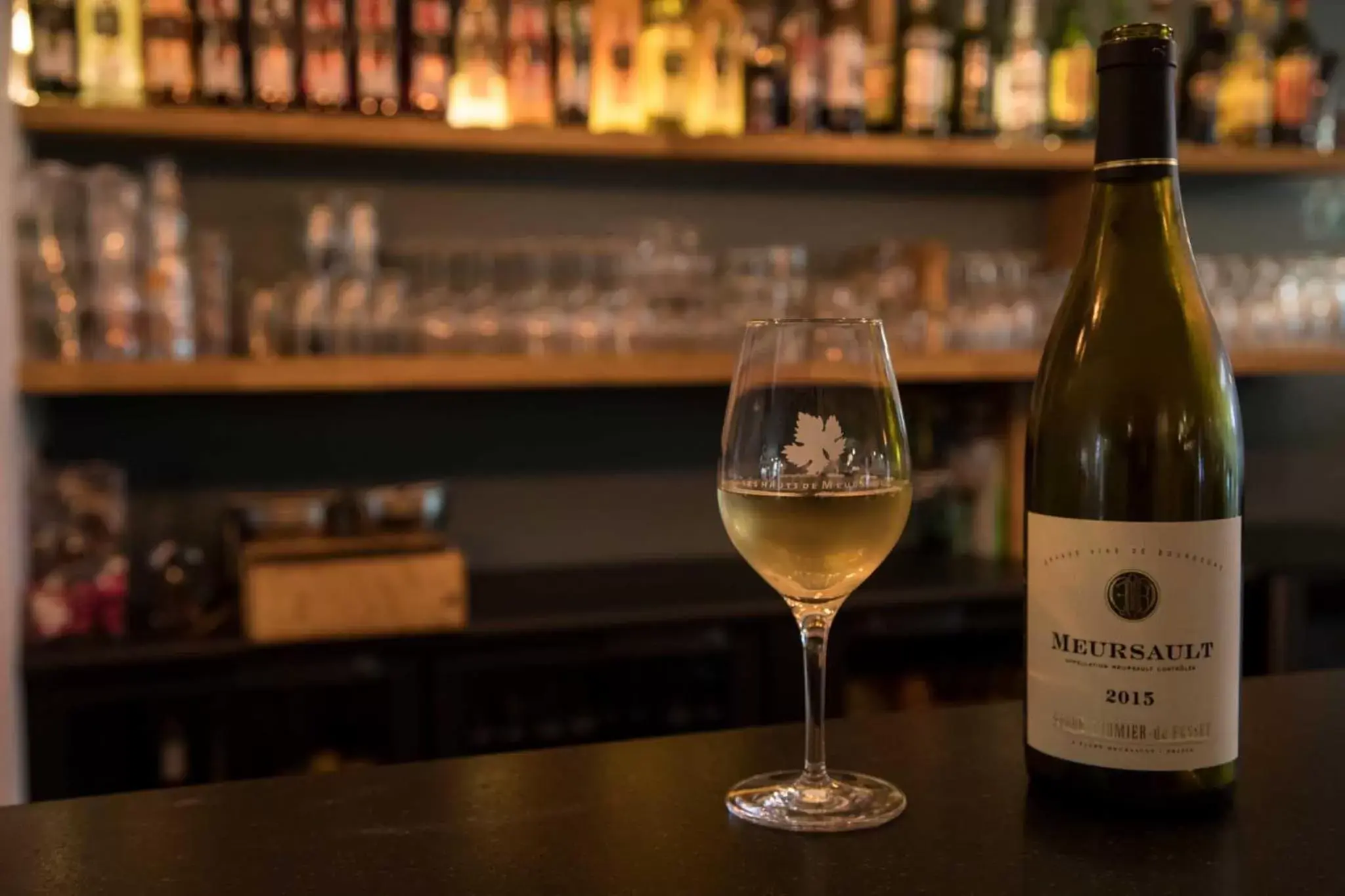 Lounge or bar in Hôtel Les Hauts de Meursault Lounge or bar in Hôtel Les Hauts de Meursault