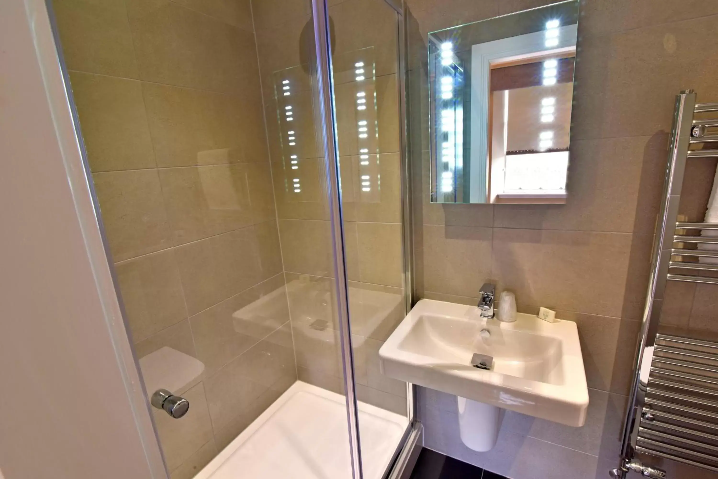 Shower, Bathroom in The Townhouse Aberfeldy