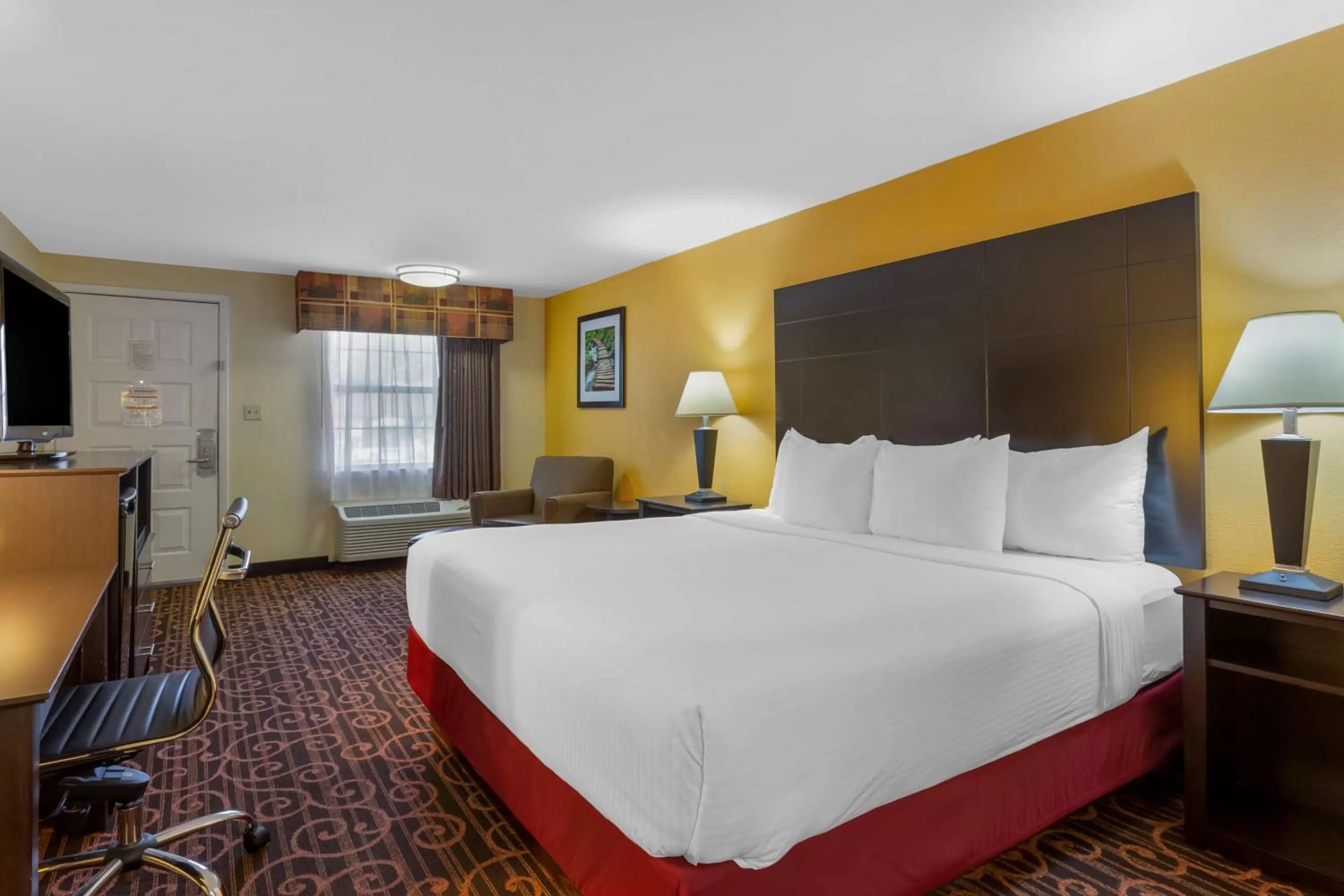 Bedroom, Bed in Best Western Benton Inn