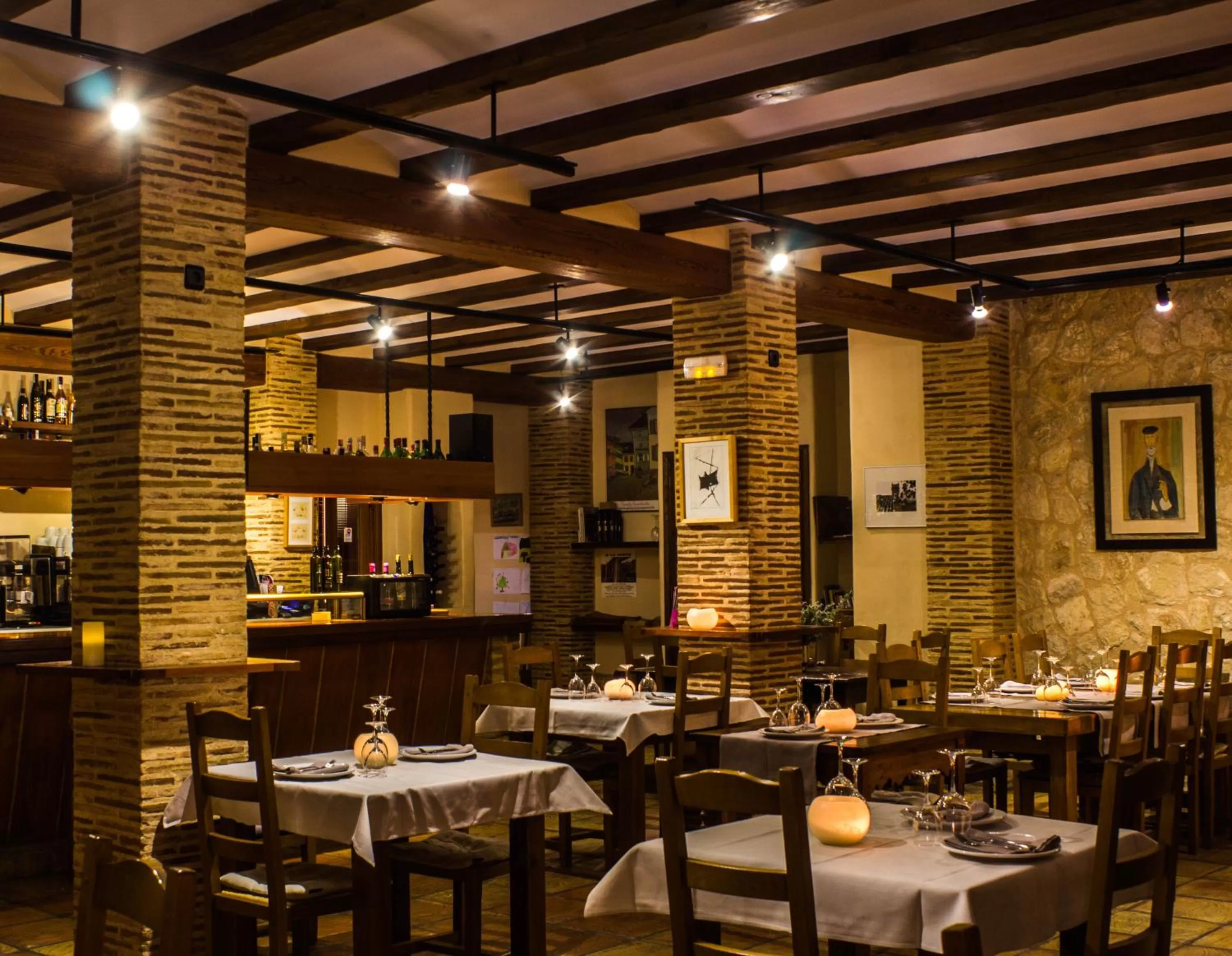 Restaurant/places to eat in La Font D'Alcala