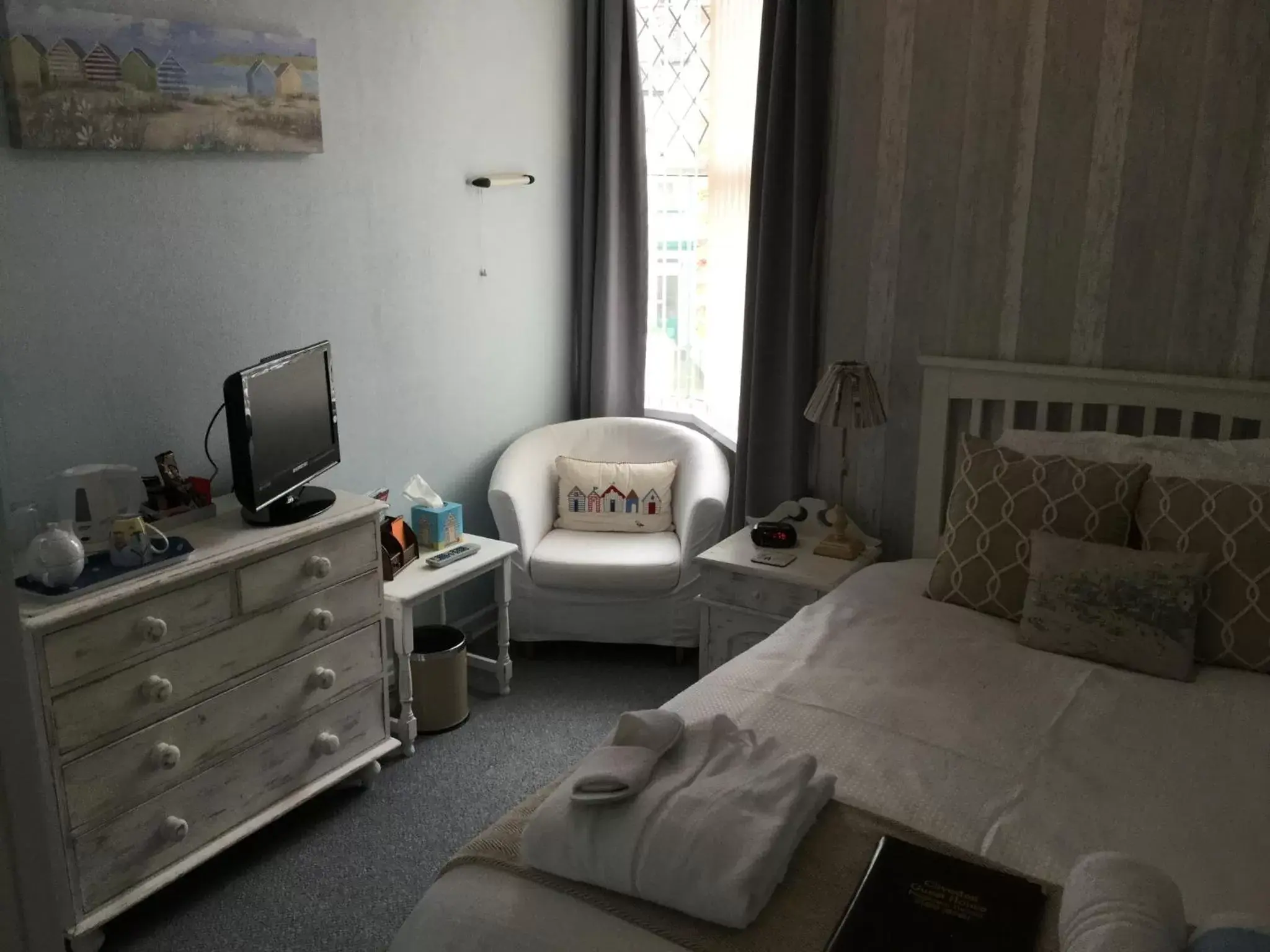 Single Room with Private External Bathroom in Cliveden Guest House Single Room with Private External Bathroom in Cliveden Guest House