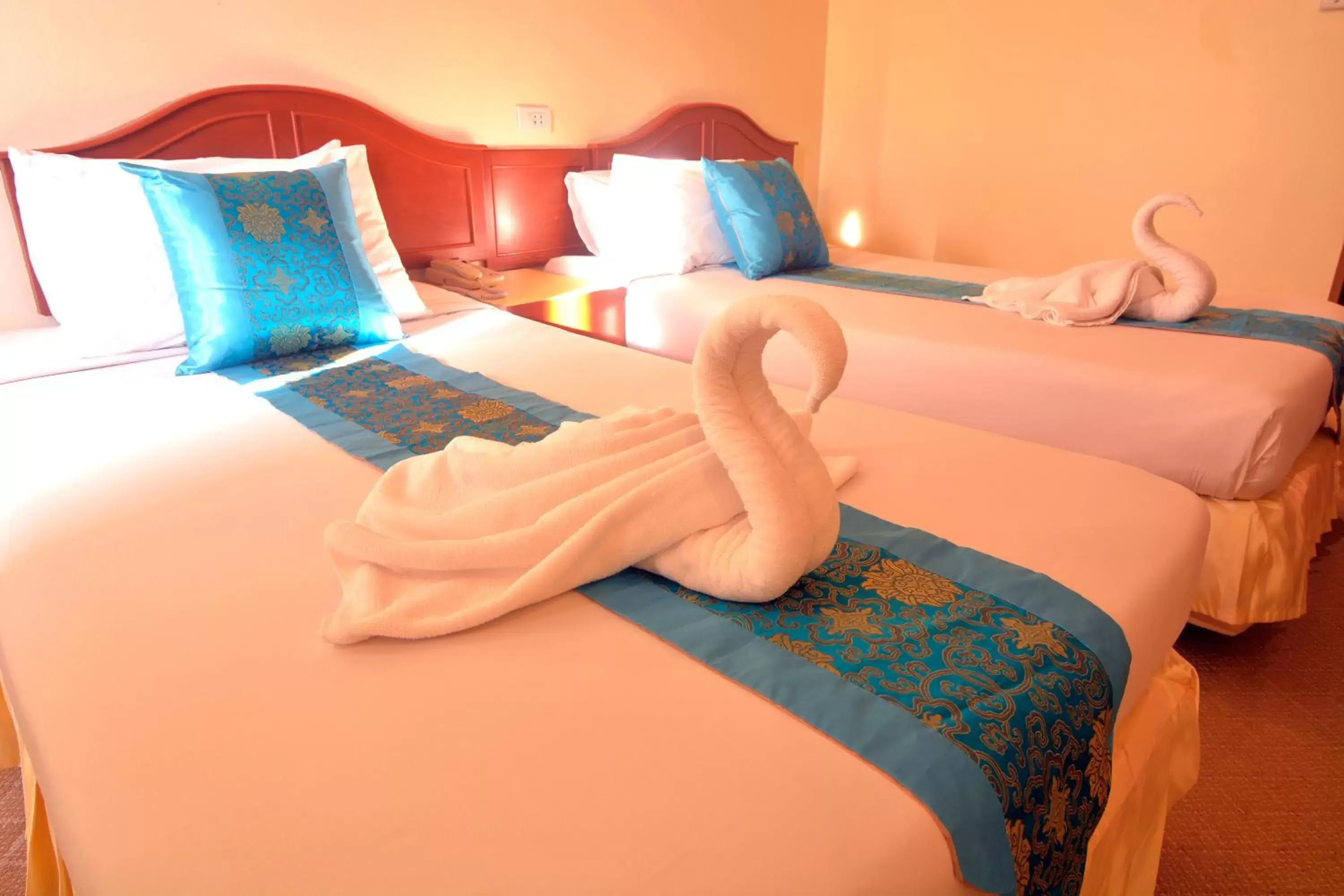 Bed in Chumphon Gardens Hotel