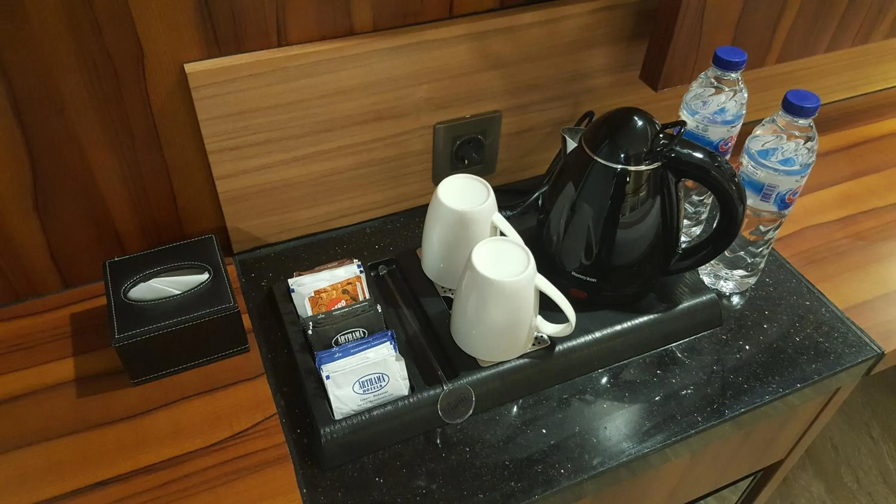 Coffee/Tea Facilities in Arthama Hotels Losari Makassar