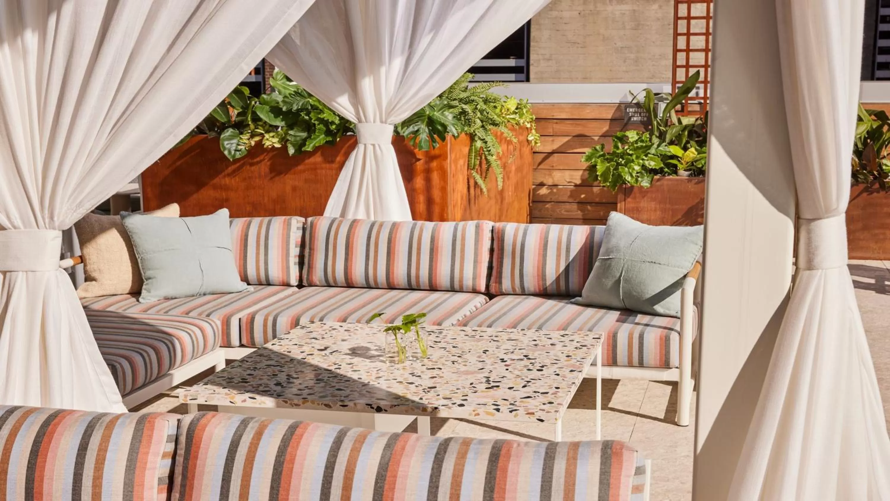 Restaurant/places to eat in Kimpton Hotel Palomar Phoenix Cityscape by IHG