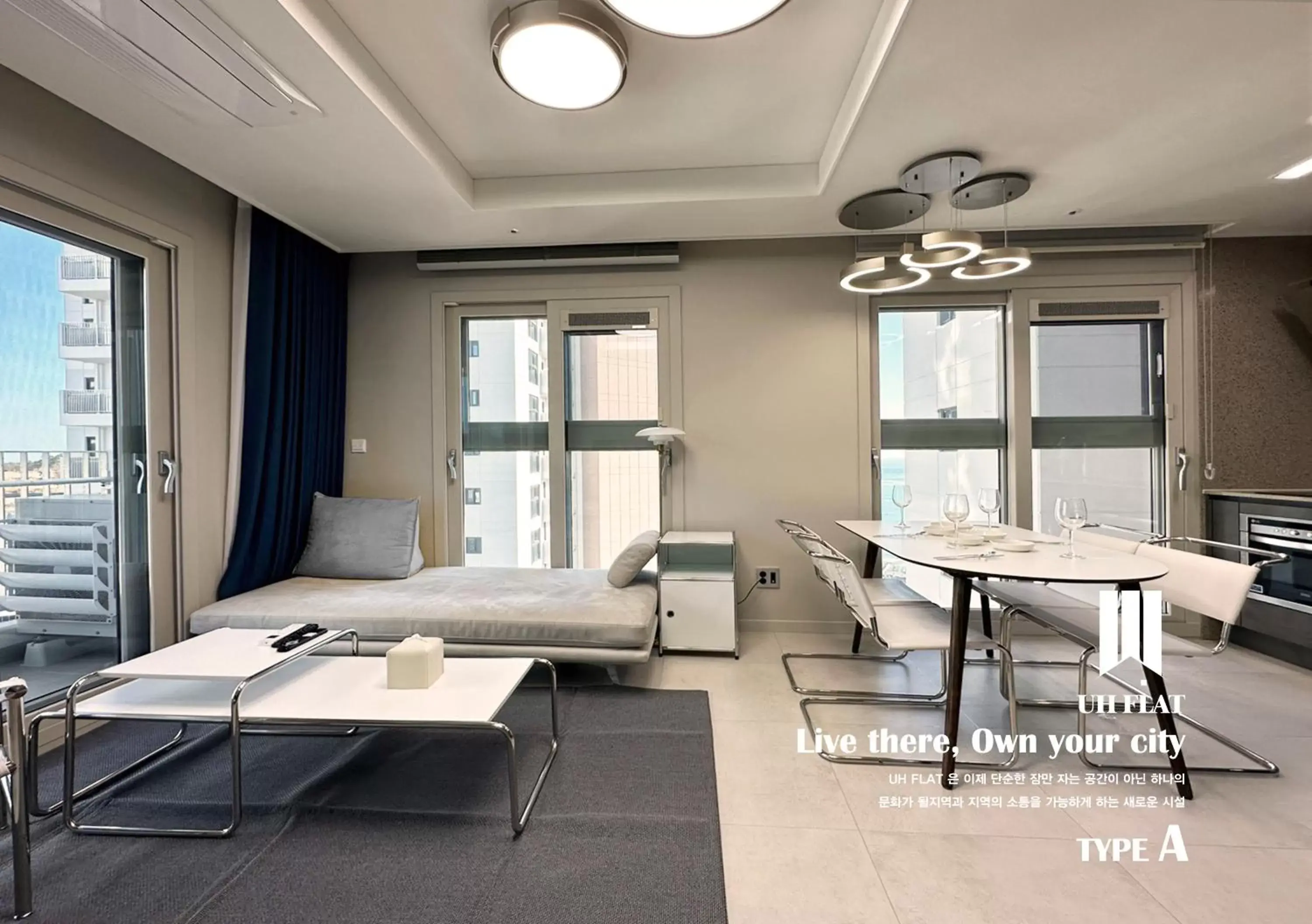 A. Flat Royal Suite in Y Collection by UH FLAT Osiria A. Flat Royal Suite in Y Collection by UH FLAT Osiria