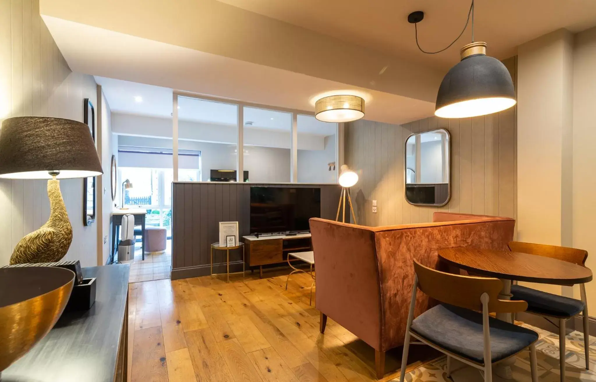 Living room, Kitchen/Kitchenette in The Lawrance Luxury Aparthotel - Harrogate