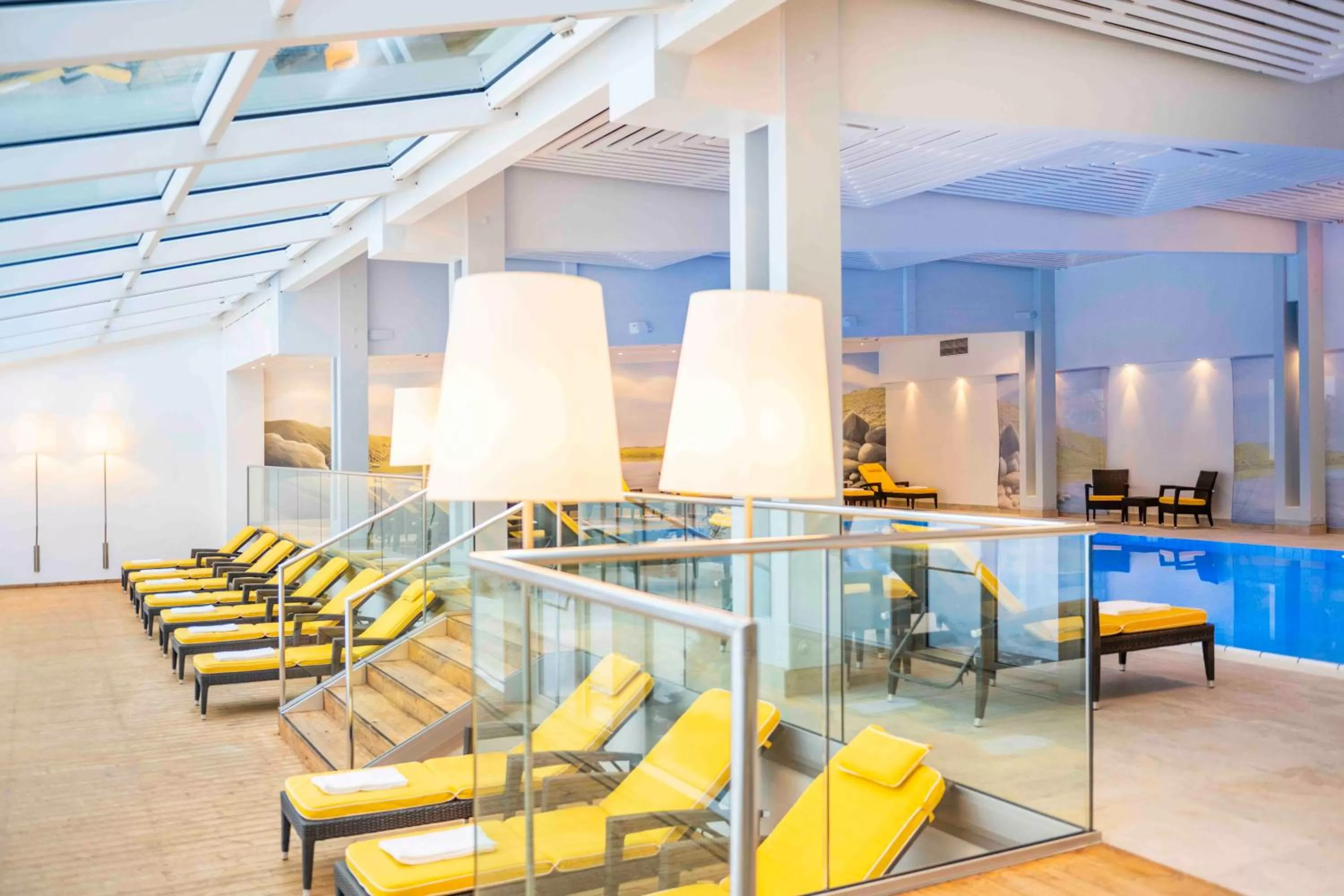 Swimming pool in EUROPÄISCHER HOF Bad Gastein