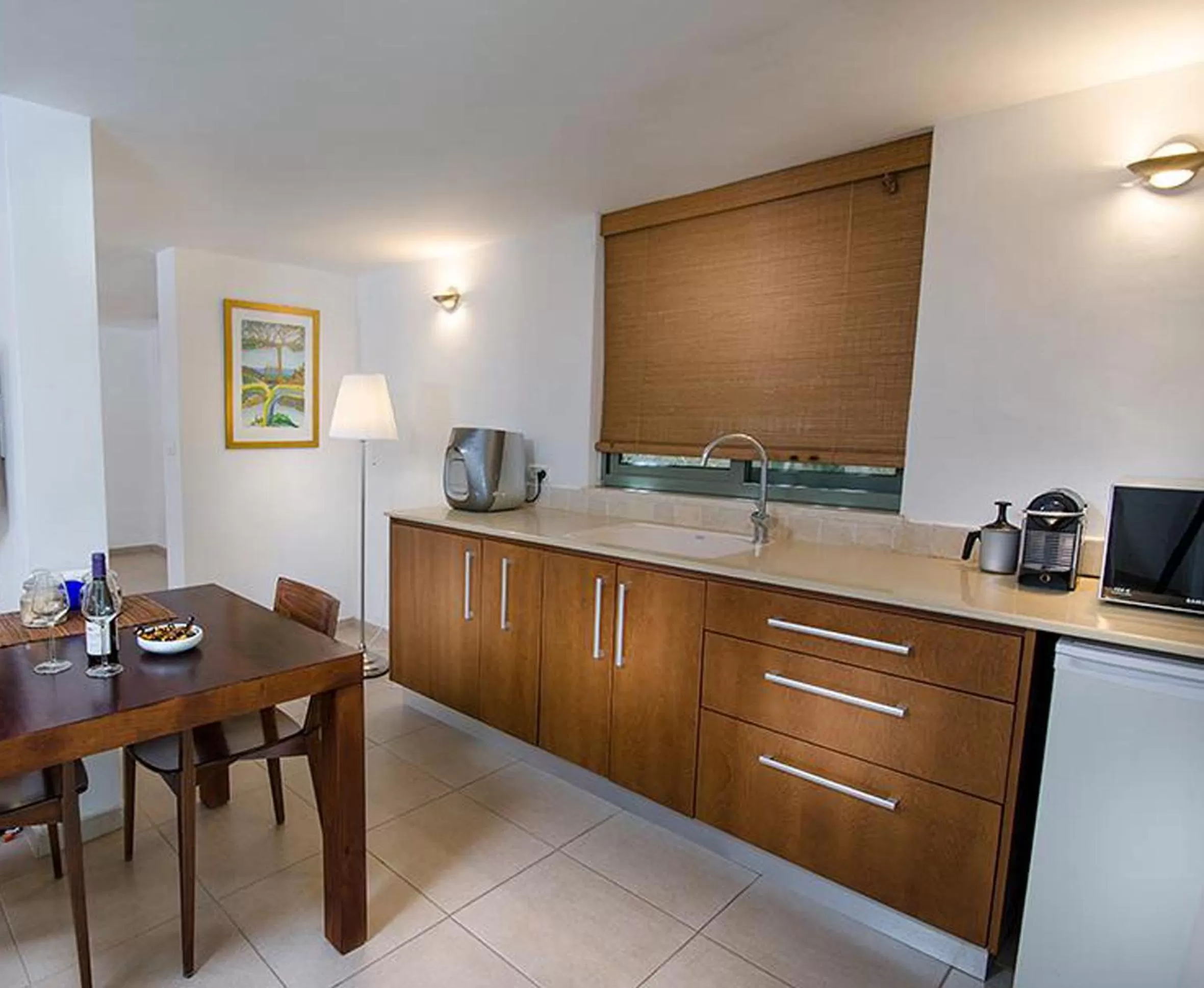 Kitchen or kitchenette in Above the Sea