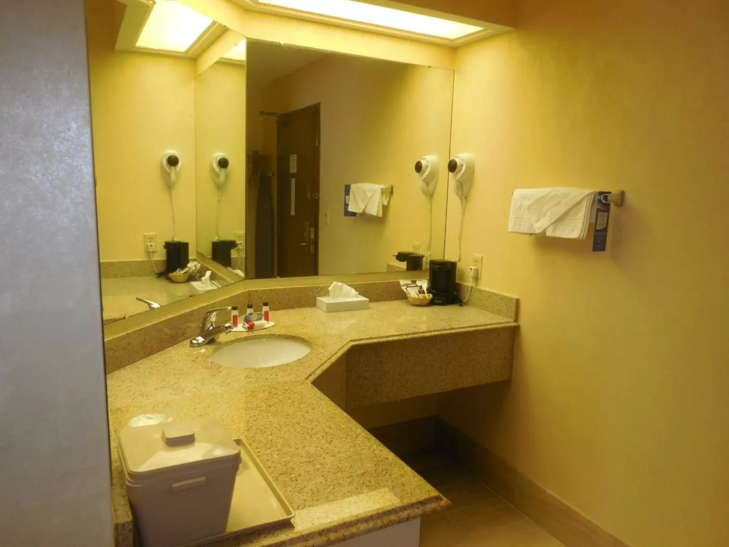 Bathroom in Baymont by Wyndham Bridgeport/Frankenmuth