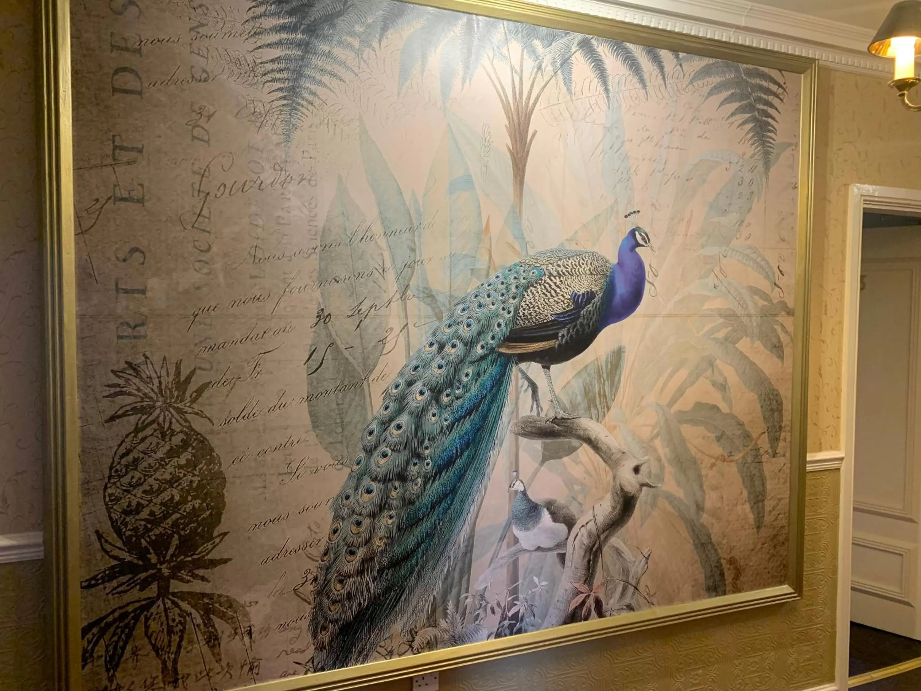 Decorative detail in Beech Mount Hotel - Free Parking