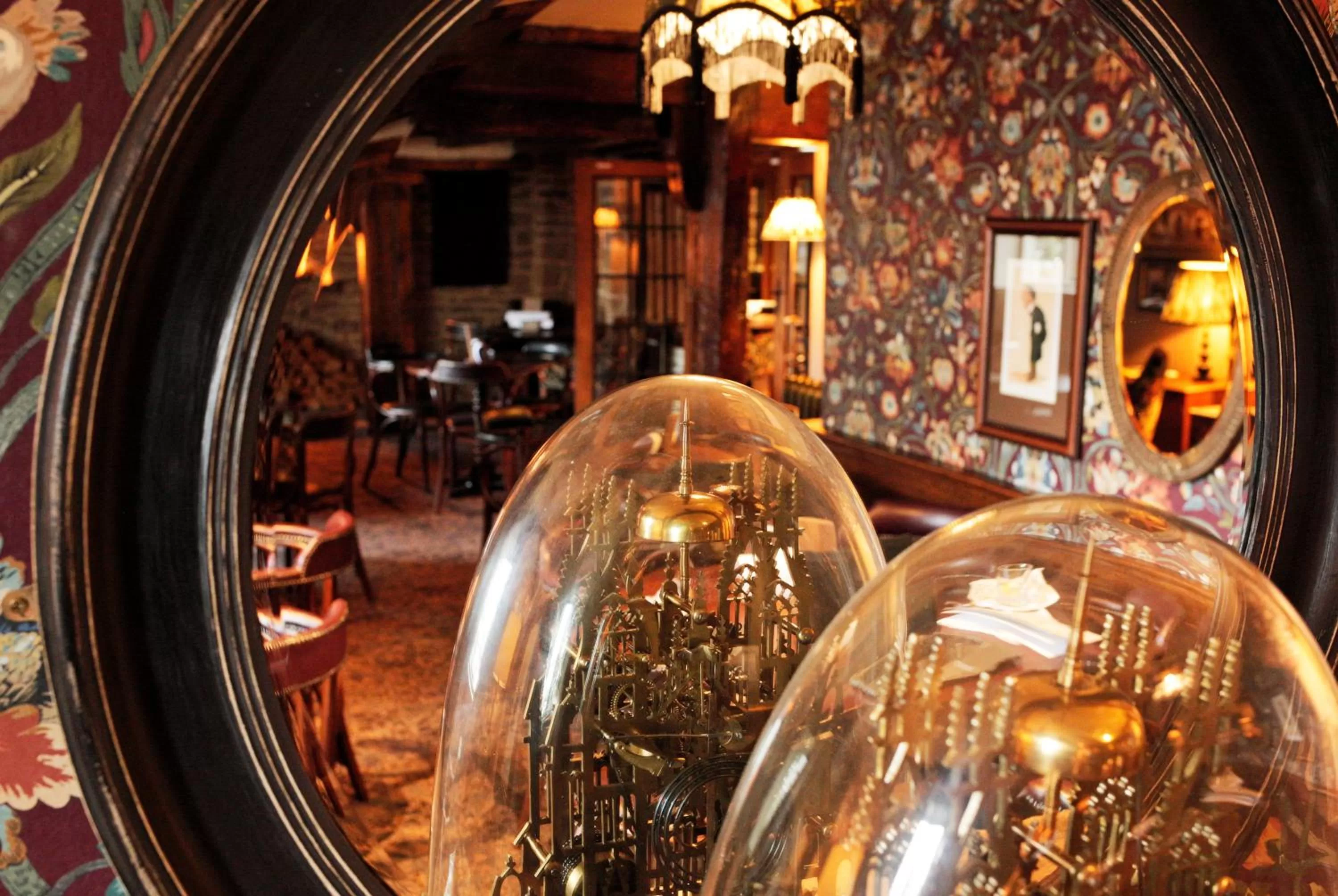 Lounge or bar in The Black Swan - The Inn Collection Group