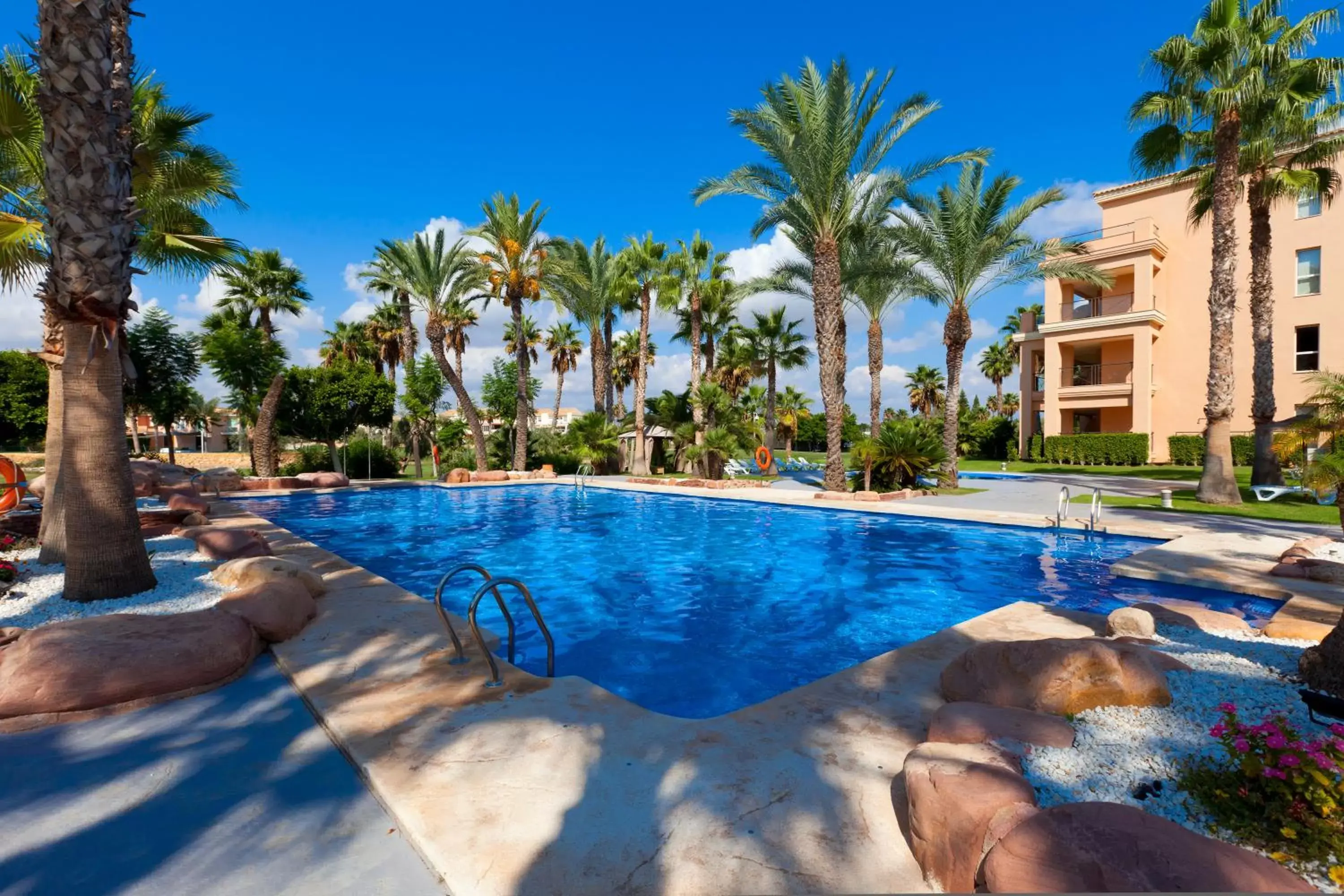 Swimming Pool in Hotel Alicante Golf