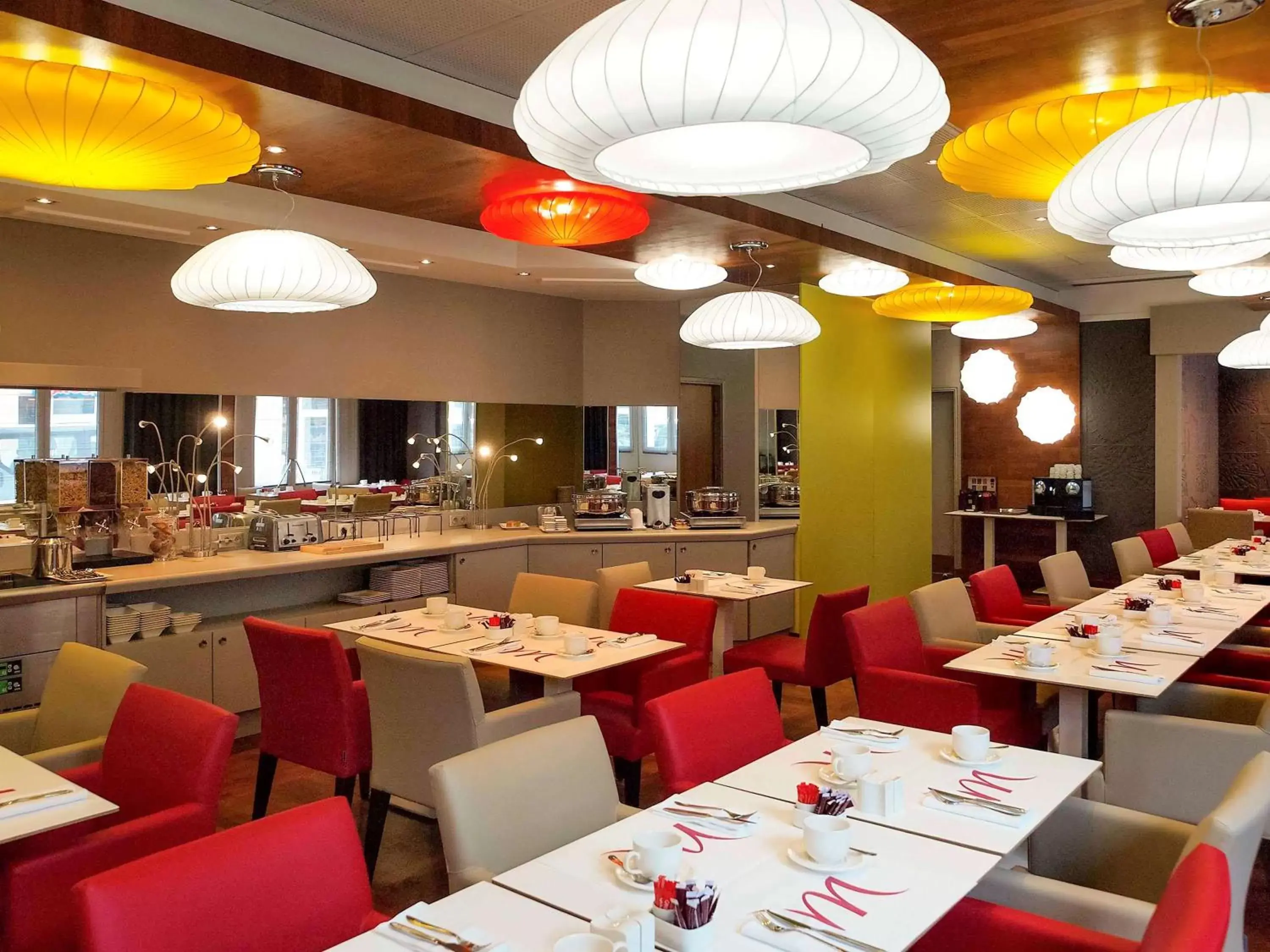 On site, Restaurant/Places to Eat in Mercure Nantes Centre Grand Hotel