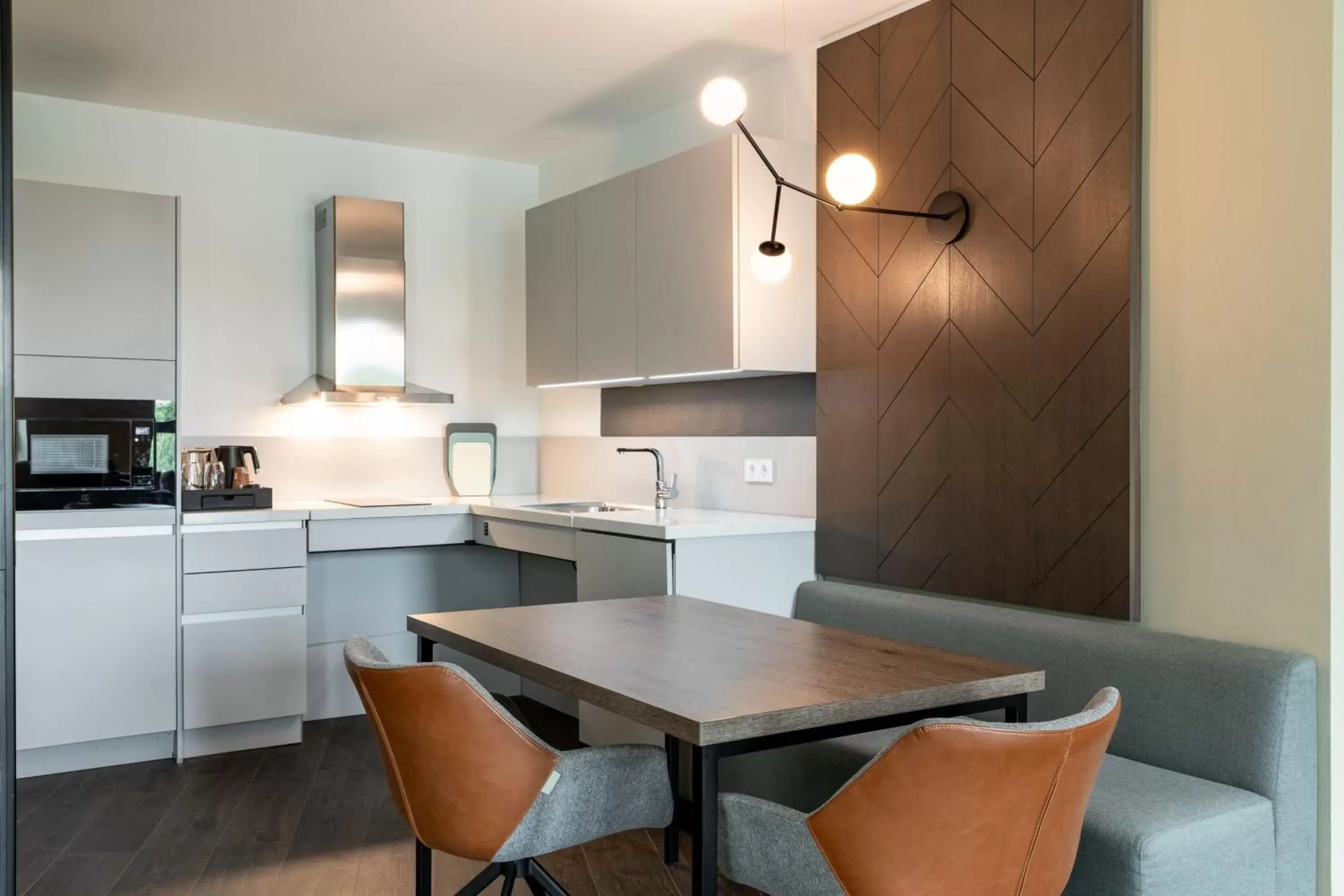 Living room, Kitchen/Kitchenette in Residence Inn by Marriott Essen City