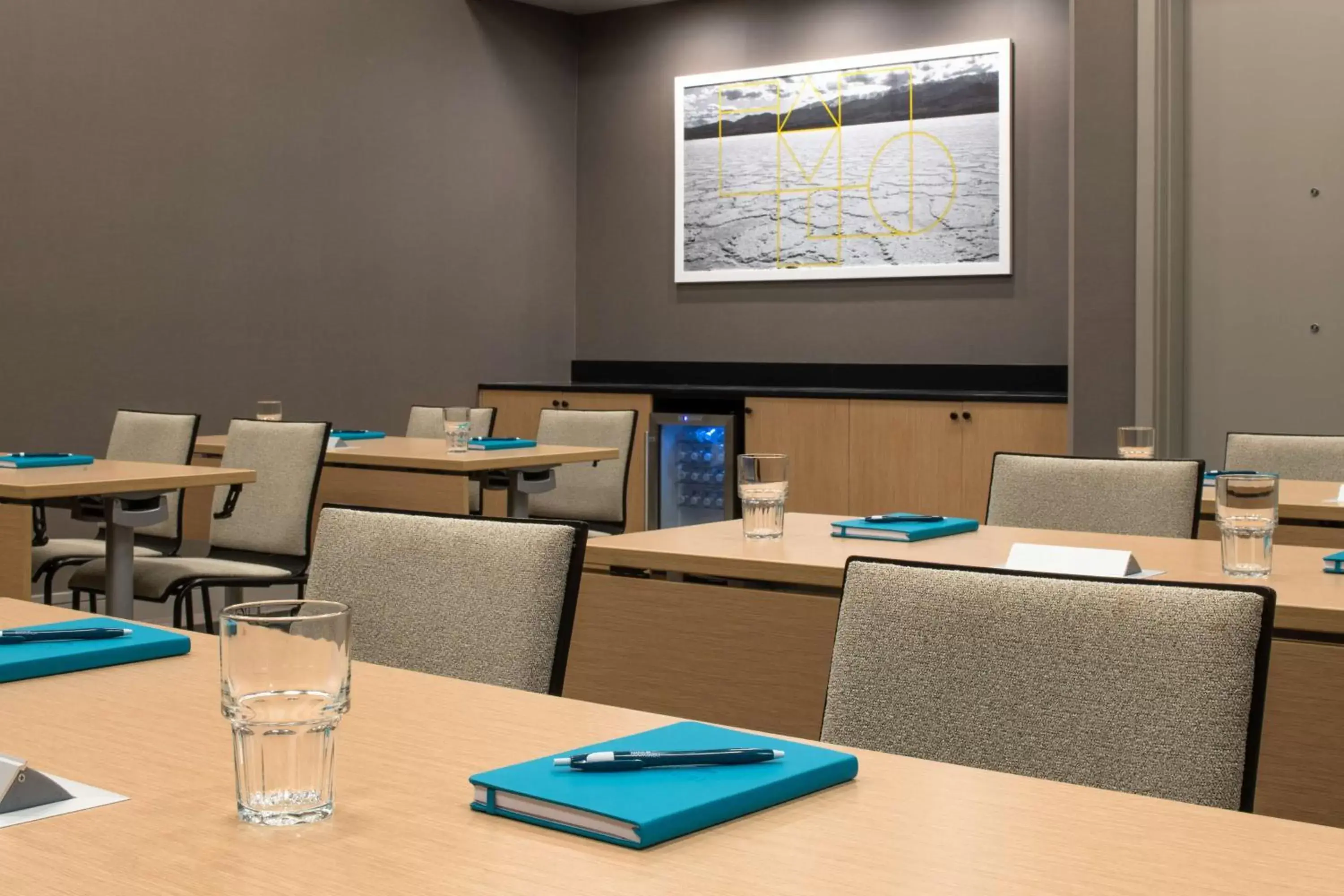 Meeting/conference room, Restaurant/Places to Eat in Homewood Suites By Hilton Belmont