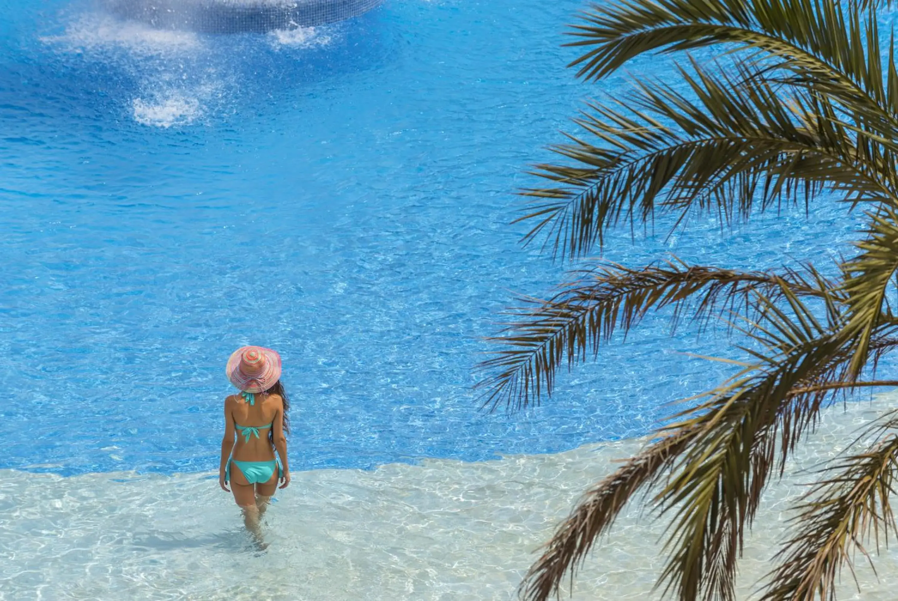 Swimming pool in Aparthotel Costa Encantada Swimming pool in Aparthotel Costa Encantada