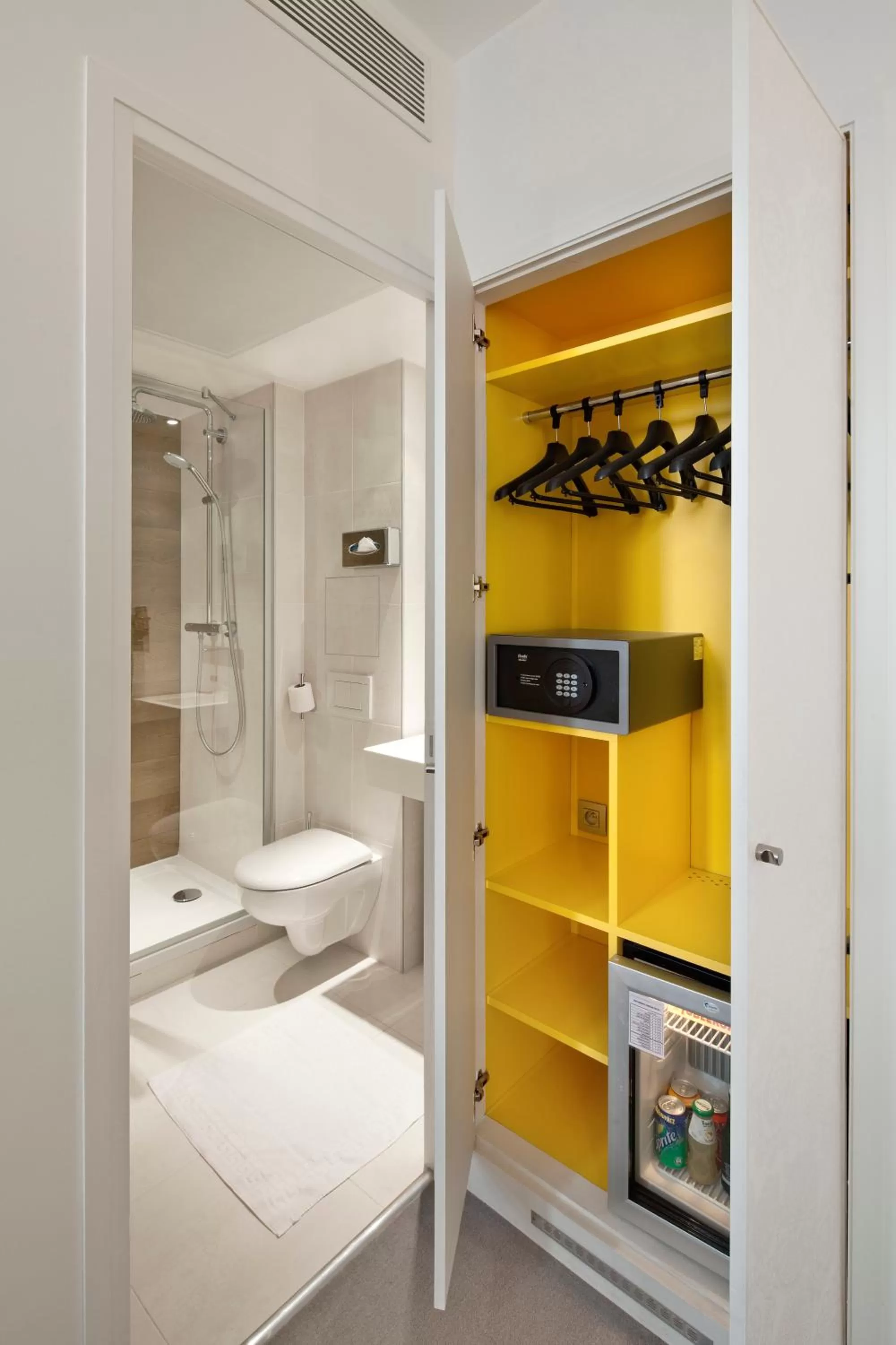 Bathroom in Best Western Plus 61 Paris Nation Hotel