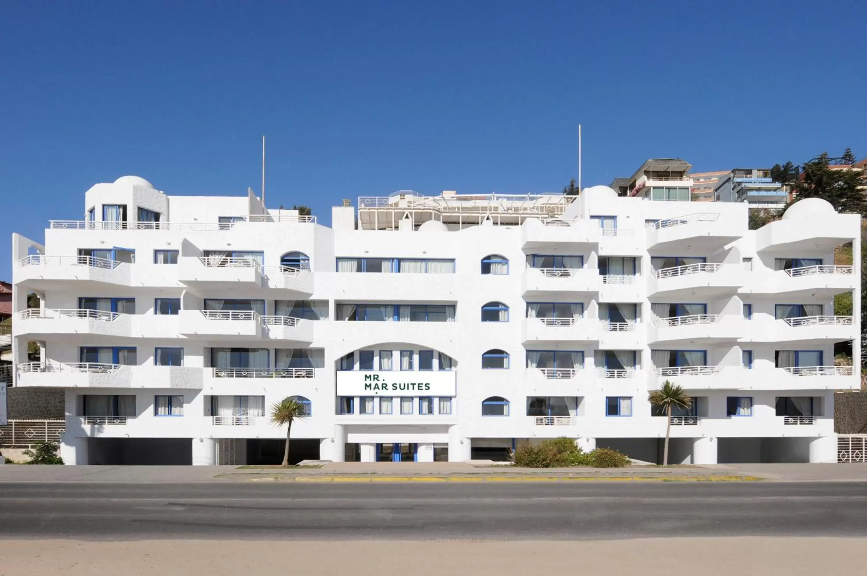 Facade/entrance, Property Building in MR Mar Suites (ex Neruda Mar Suites)