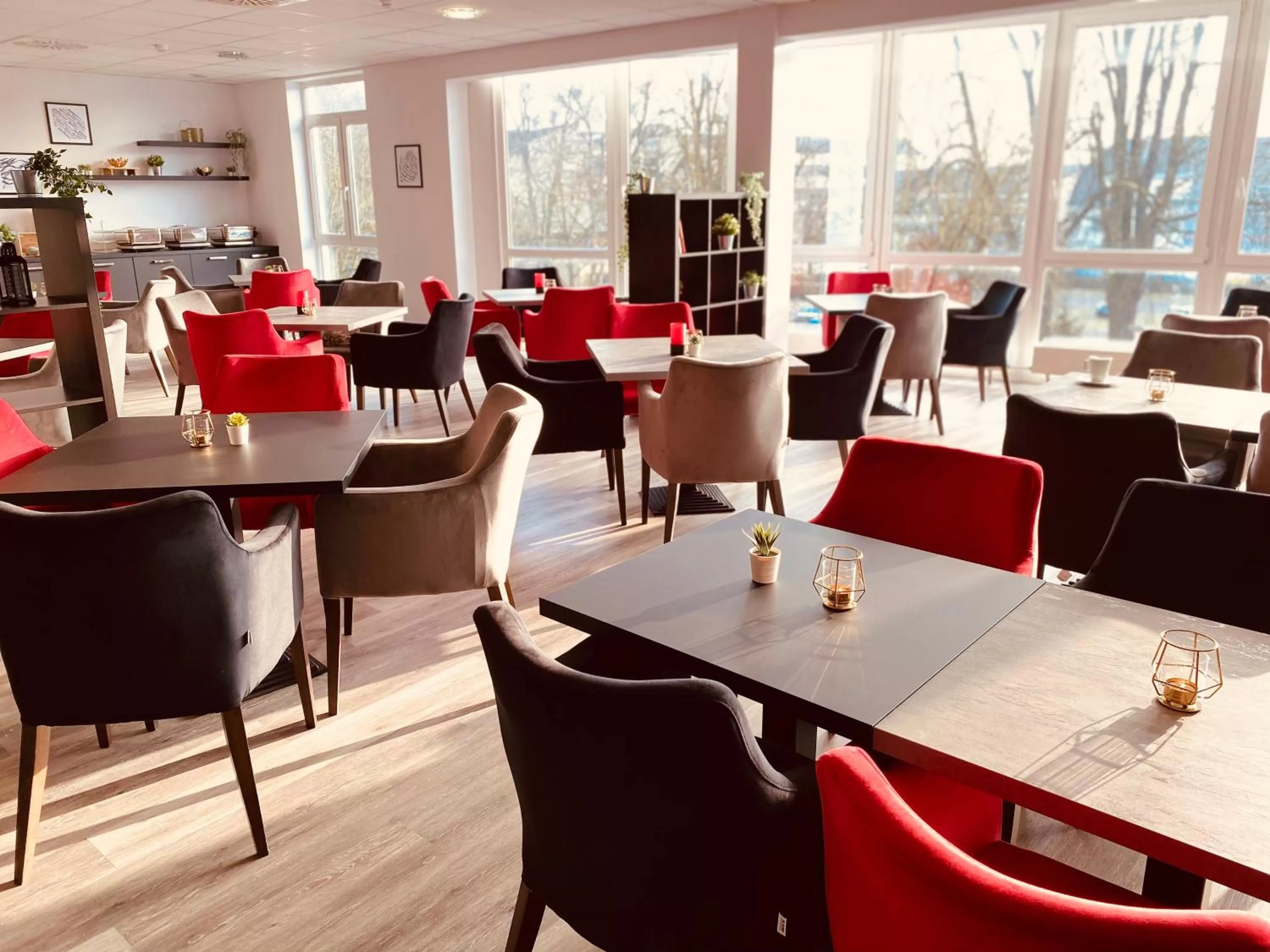 Restaurant/places to eat in DORMERO Hotel Bretten