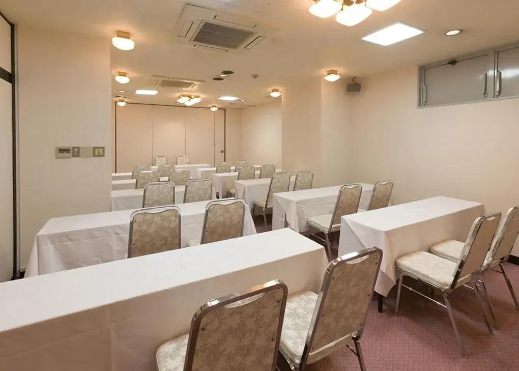 Meeting/conference room in Koriyama Washington Hotel