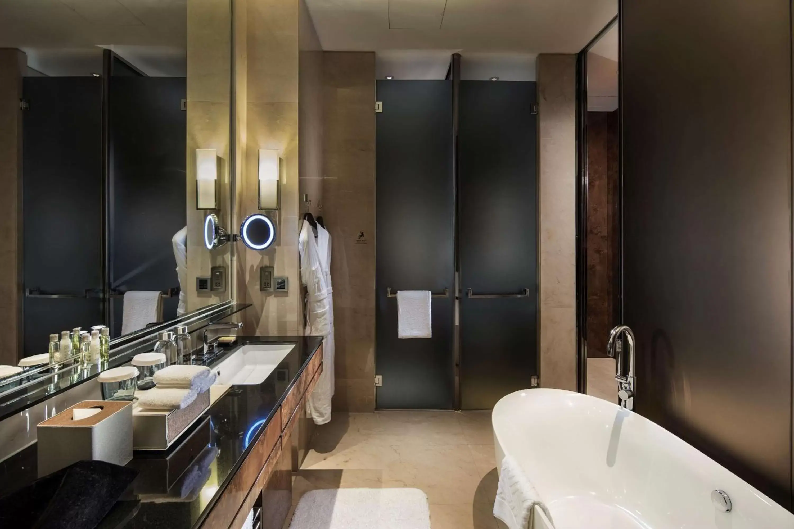 Bathroom in Hilton Guangzhou Tianhe