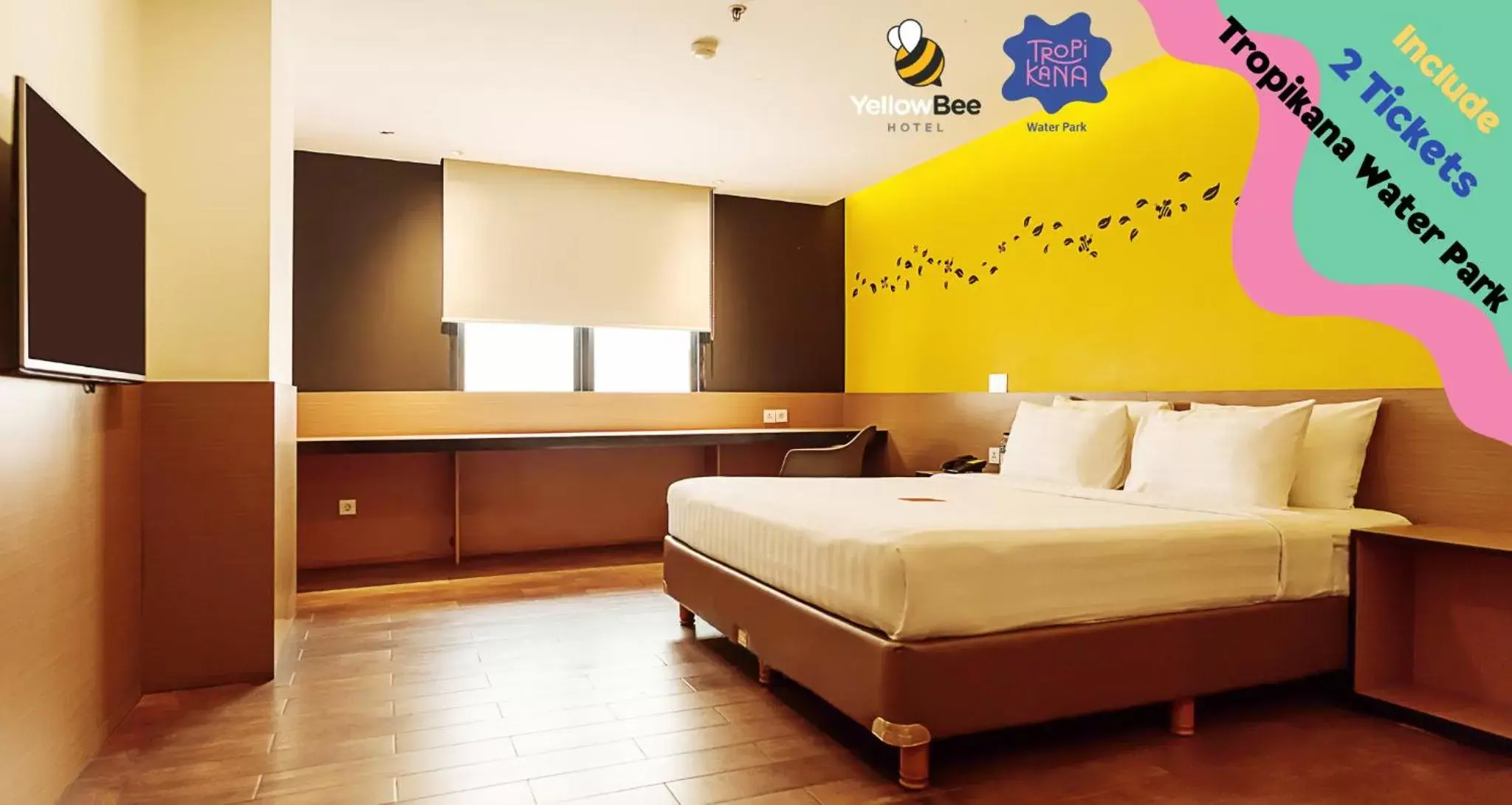 Bedroom, Bed in Yellow Bee Tangerang