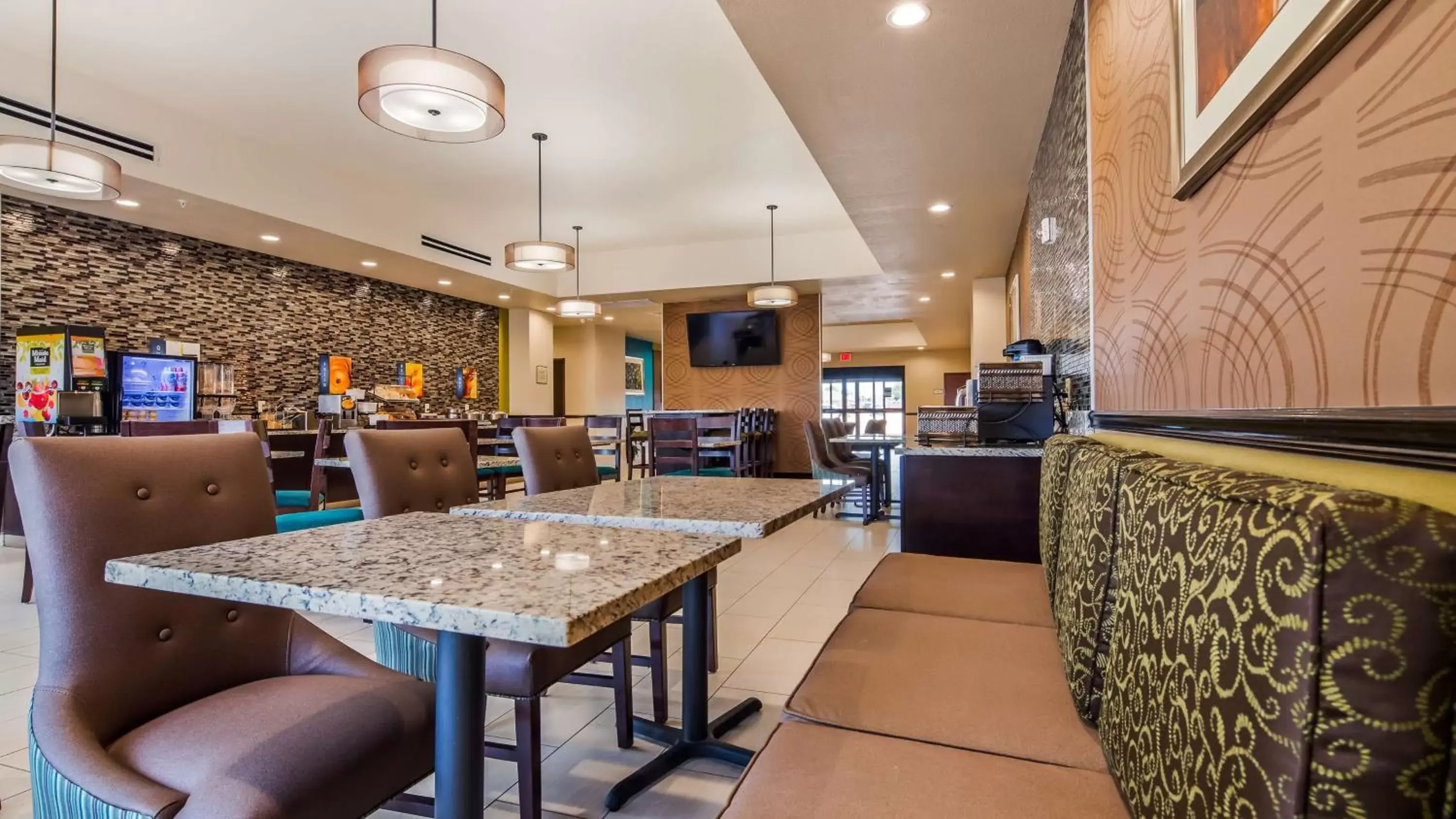 Restaurant/Places to Eat in Best Western Plus/Executive Residency Elk City