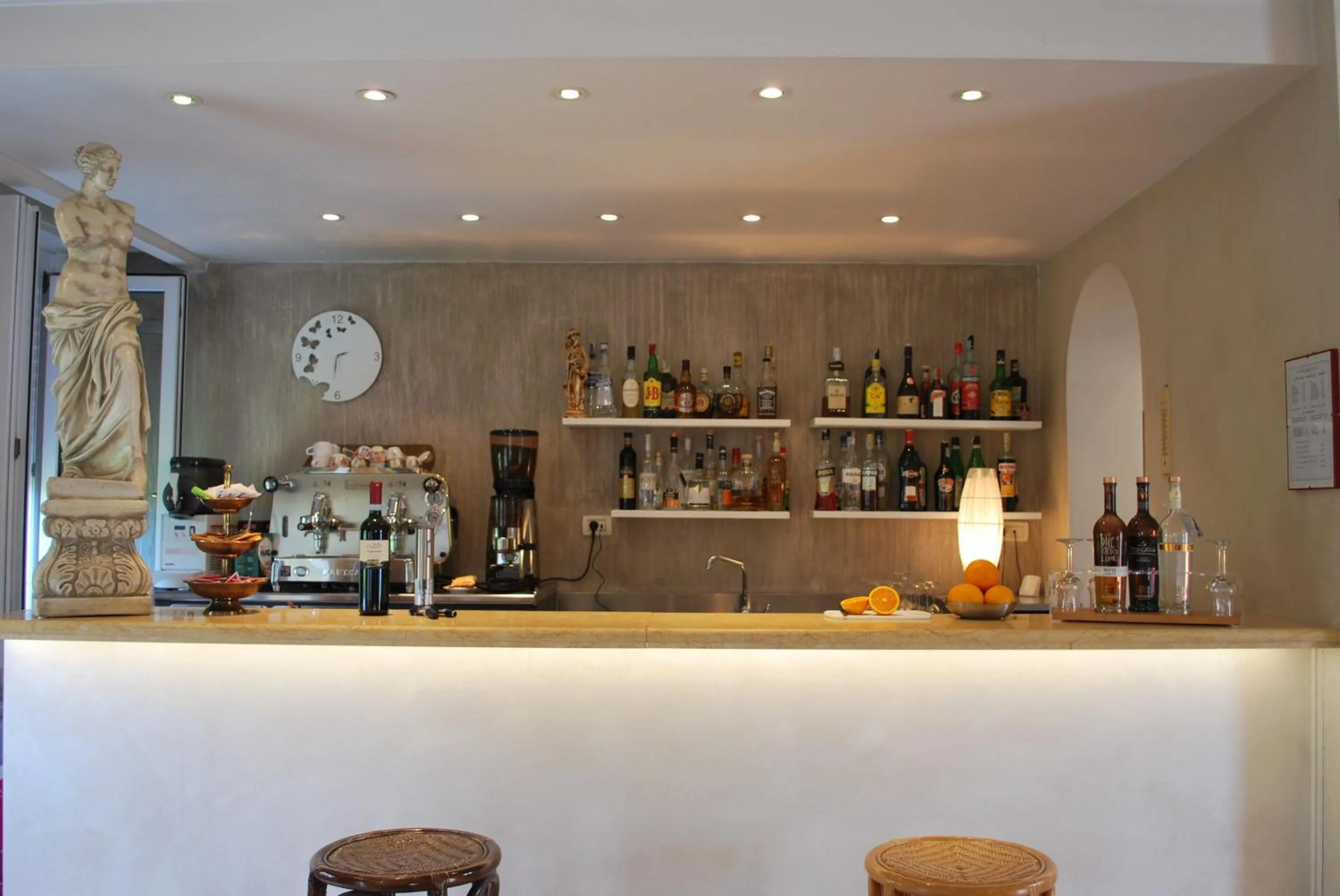 Lounge or bar in Hotel Alsazia