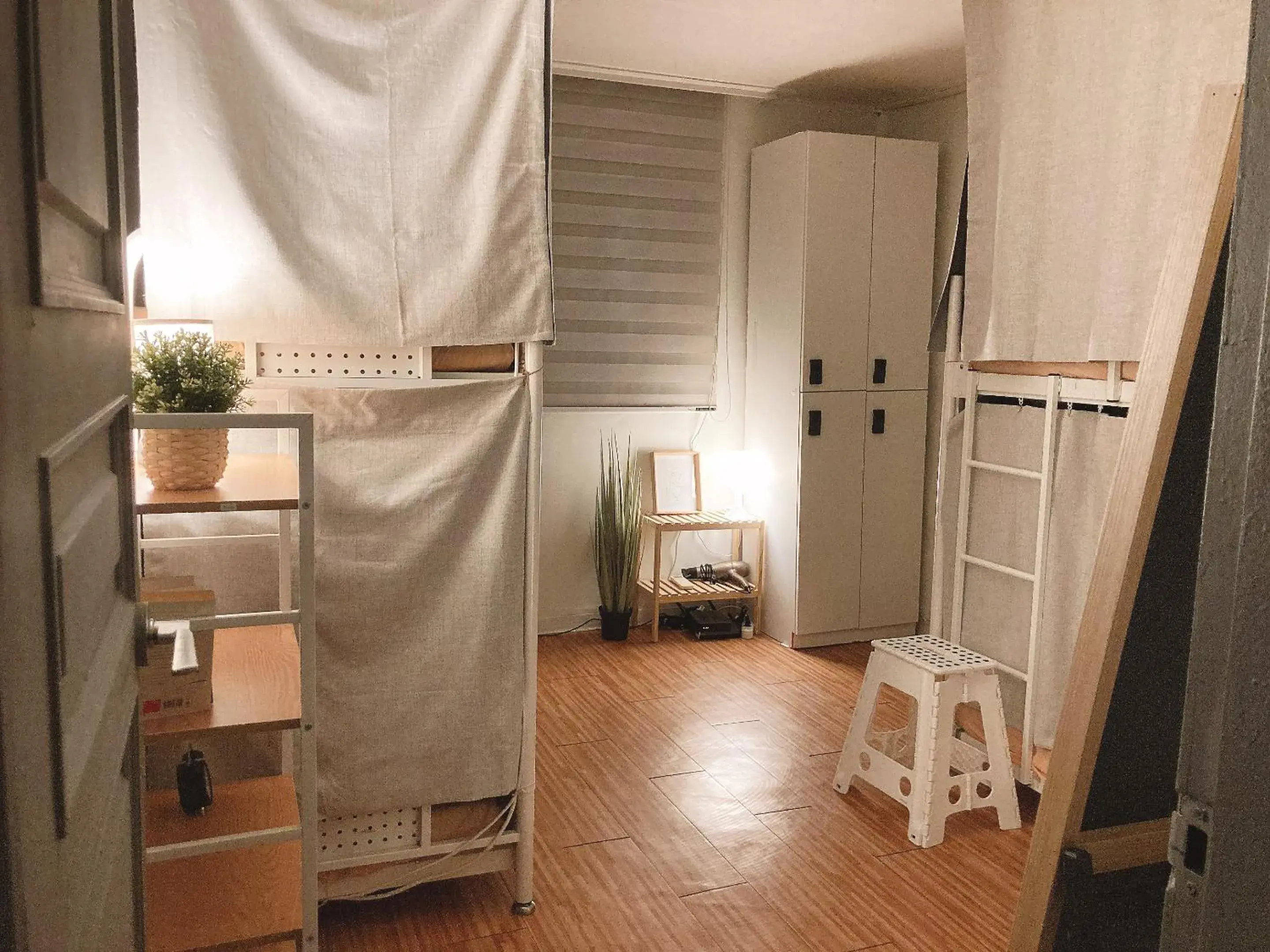 Bed, Bathroom in YaKorea Hostel Dongdaemun