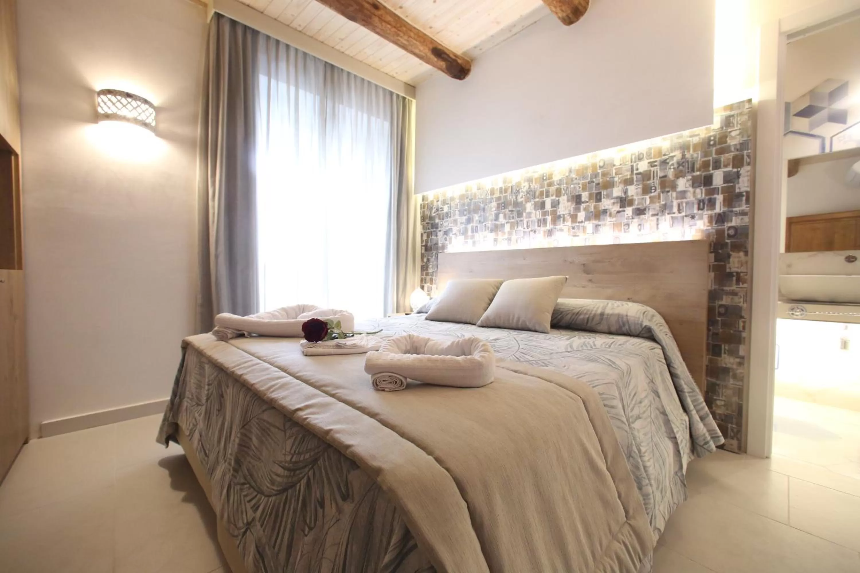 Bed in Relais Piazza Del Plebiscito B&B