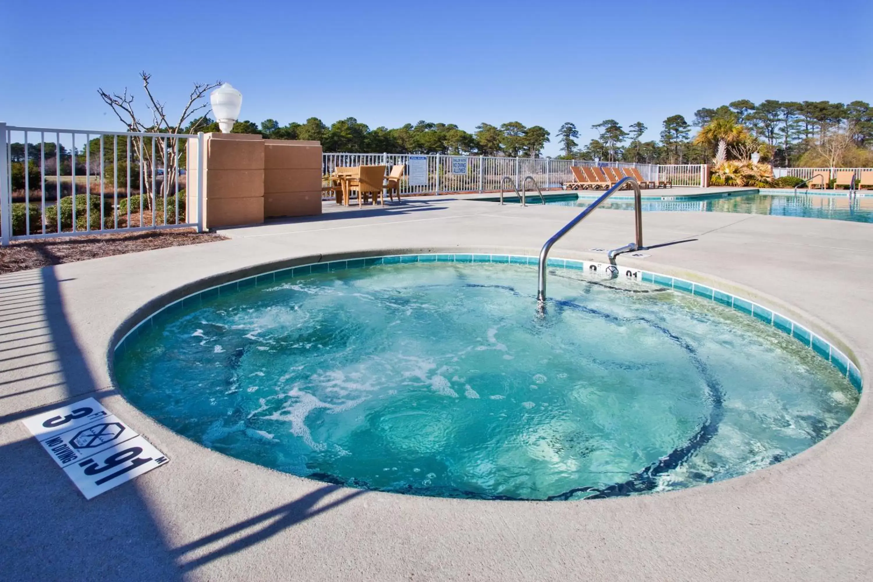 Spa and wellness centre/facilities, Swimming Pool in Holiday Inn Express Myrtle Beach-Broadway at the Beach, an IHG Hotel