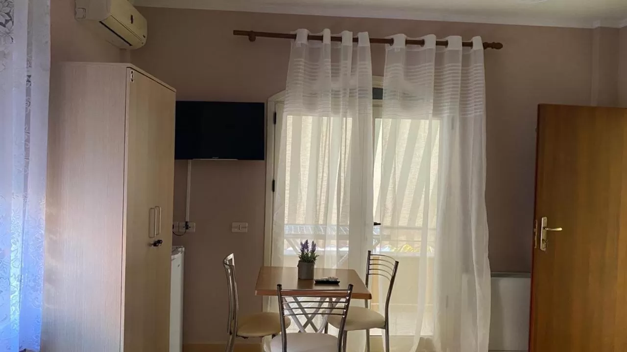 Hotel Durres Vila 53