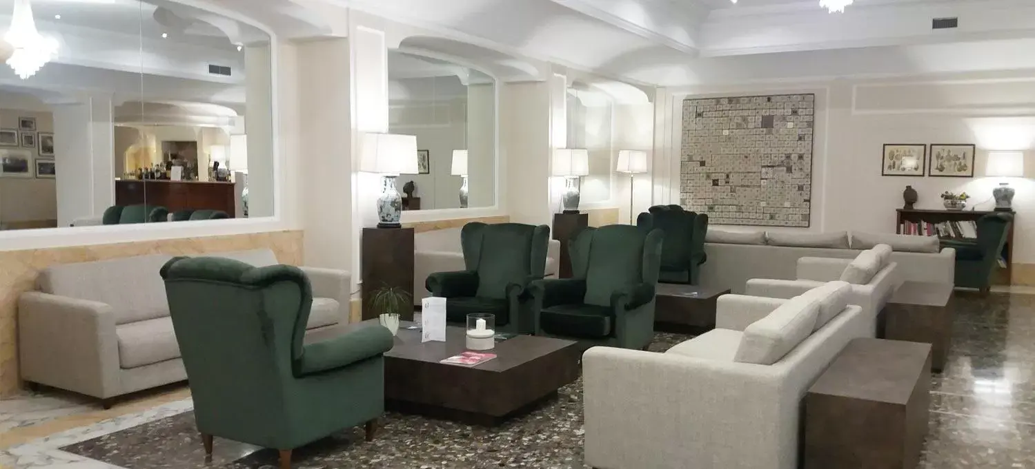 Lobby or reception, Lounge/Bar in Hotel San Giorgio